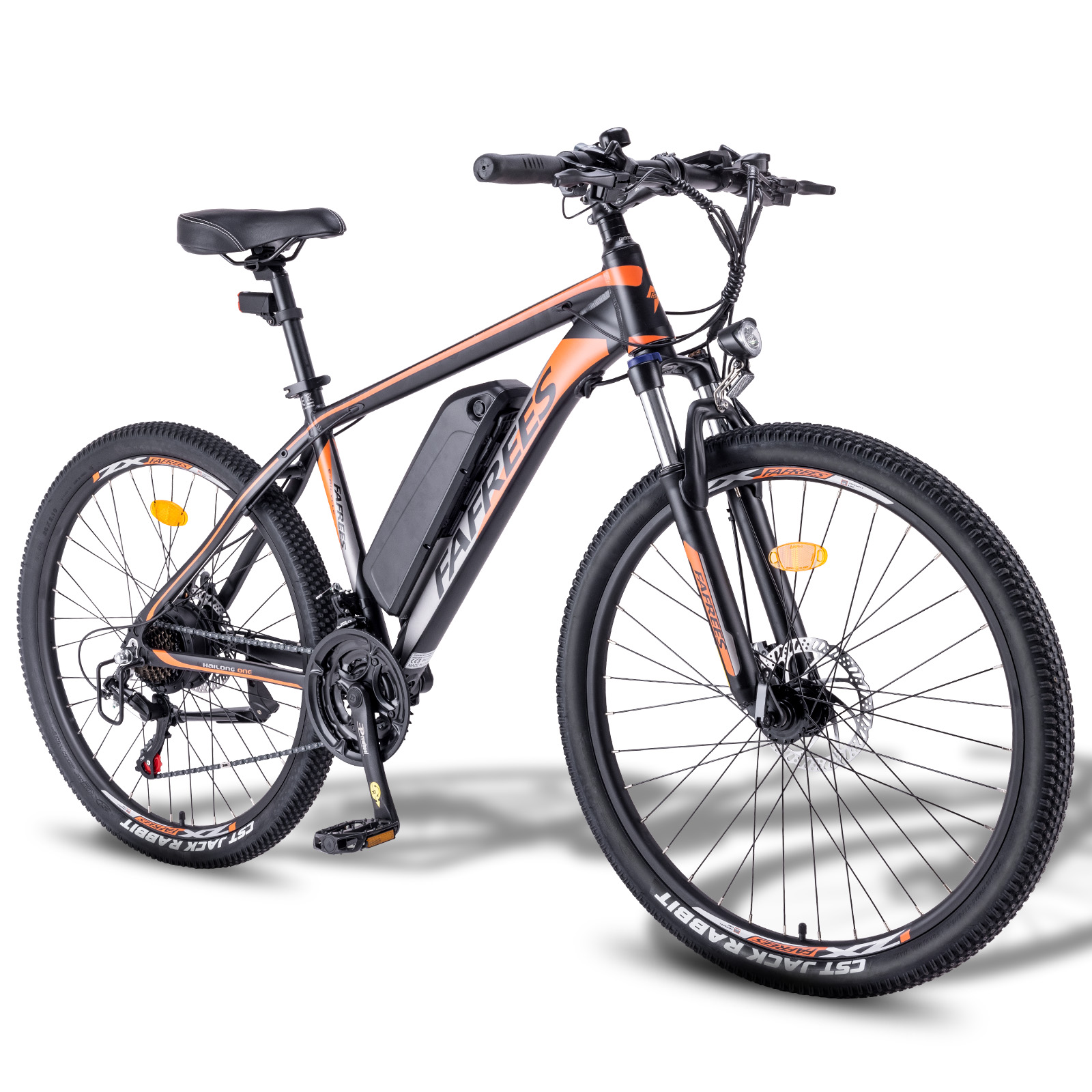 Bicicletta elettrica nera e arancione, sfondo bianco. Mostra i dettagli.