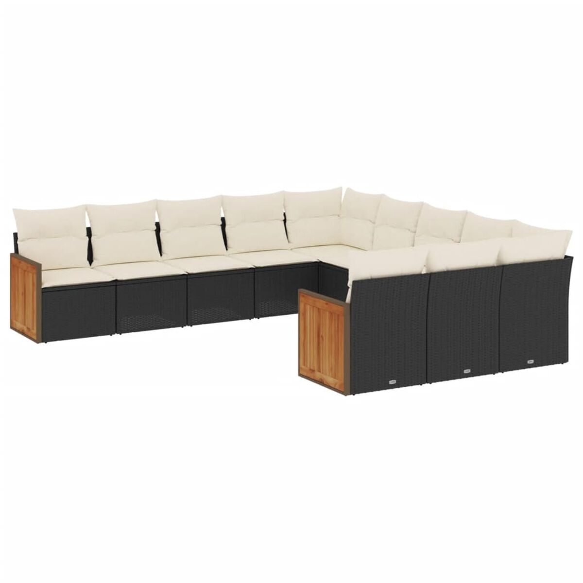 Divano da esterno a L con vimini nero e cuscini beige. Braccioli in legno. Sfondo bianco.