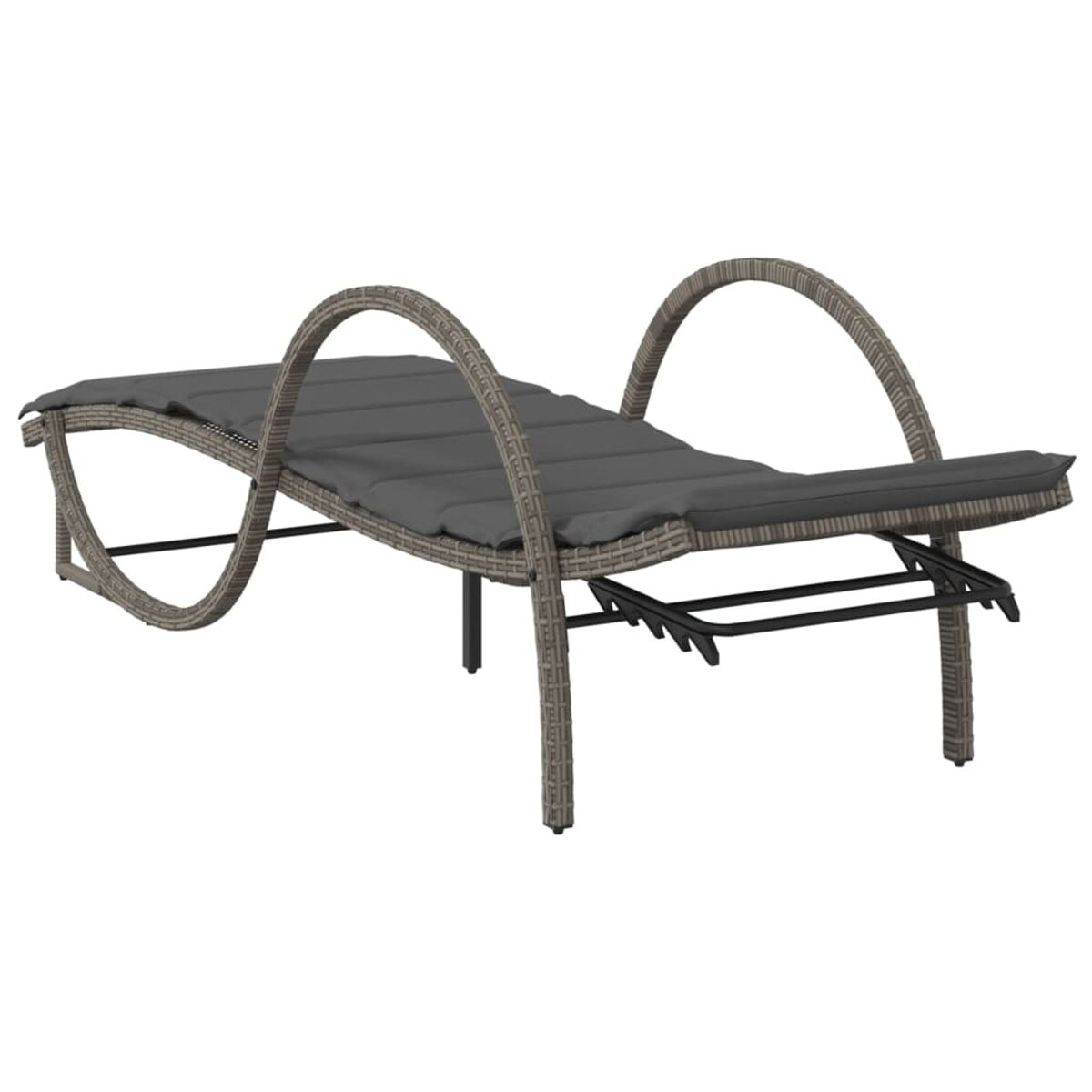 Sdraio da esterno con cuscino grigio. Cornice curva e supporti in metallo nero visibili.