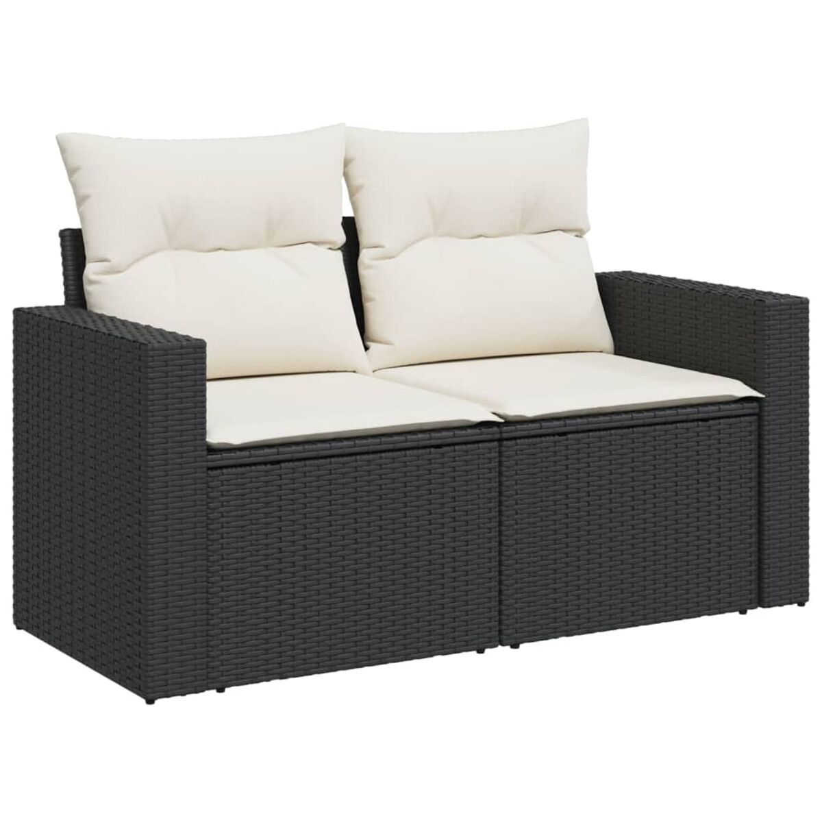 Divano in rattan nero con cuscini color crema. Il divano ha una forma quadrata.