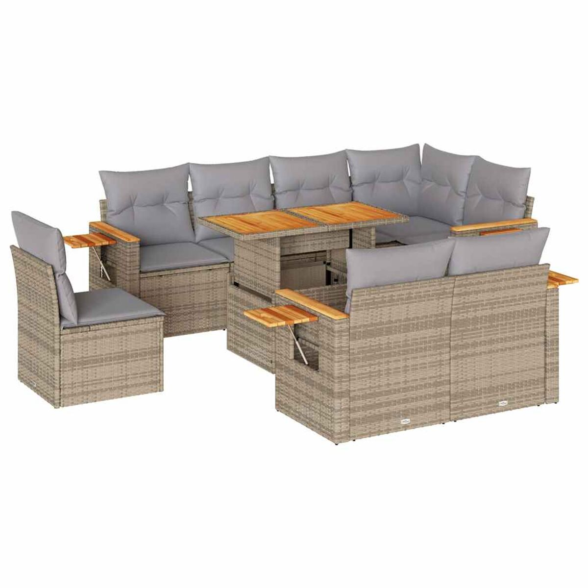 Un set di mobili da esterno in vimini grigio con cuscini e un tavolo in legno. Sfondo bianco.