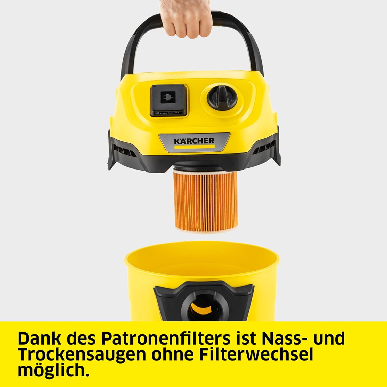 Gelber Kärcher Staubsauger mit ausgebautem Filter.