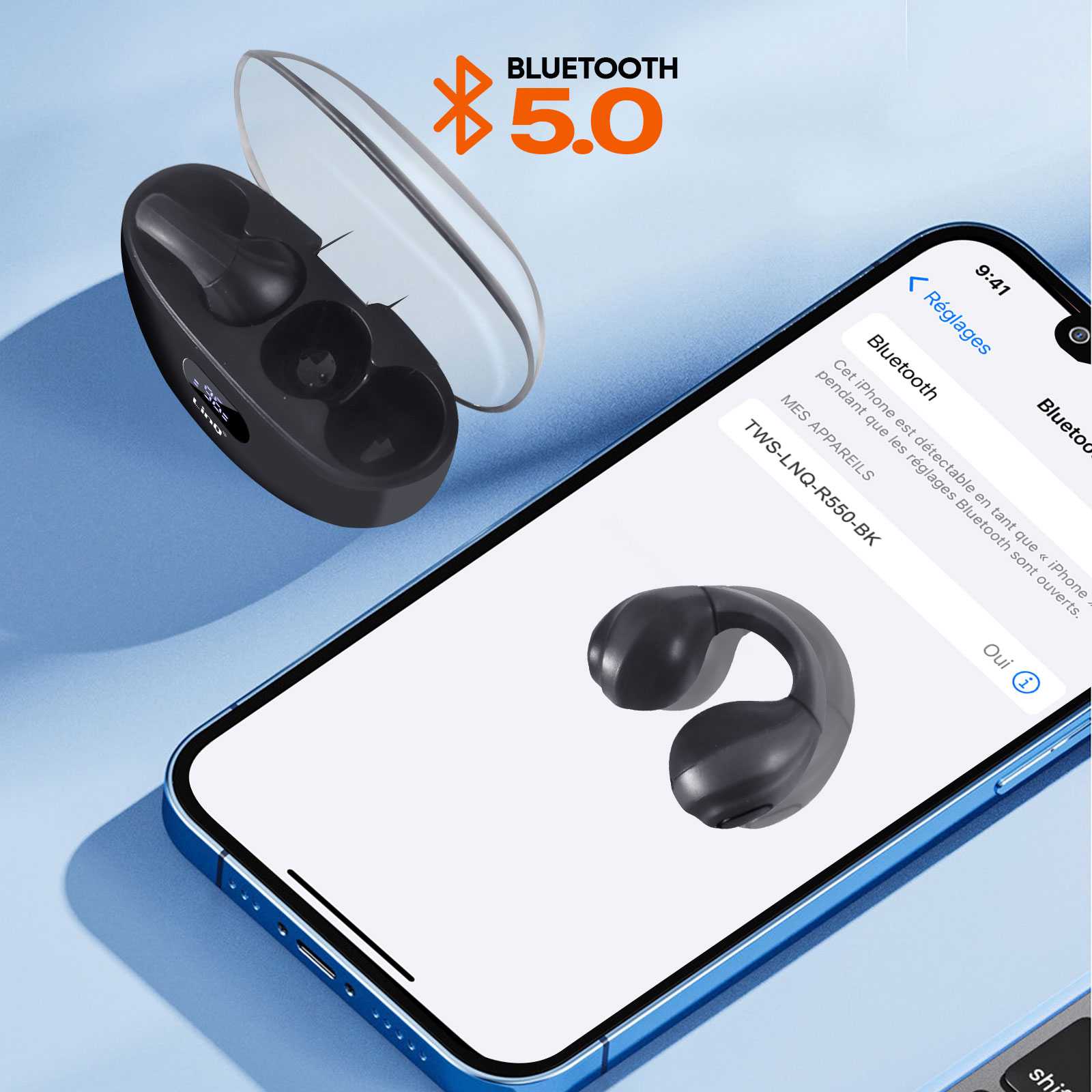Auricolari wireless neri accanto a un telefono con impostazioni Bluetooth.