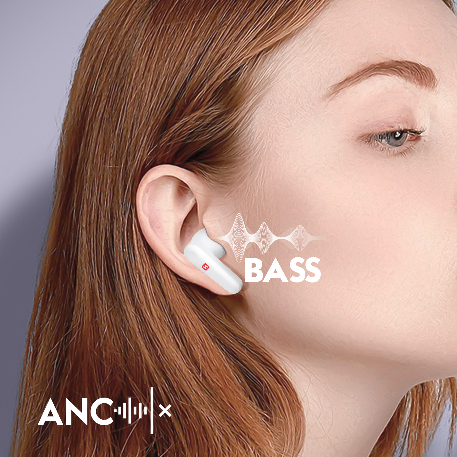 Una donna con un auricolare bianco. L'immagine mostra onde sonore e la parola BASS.