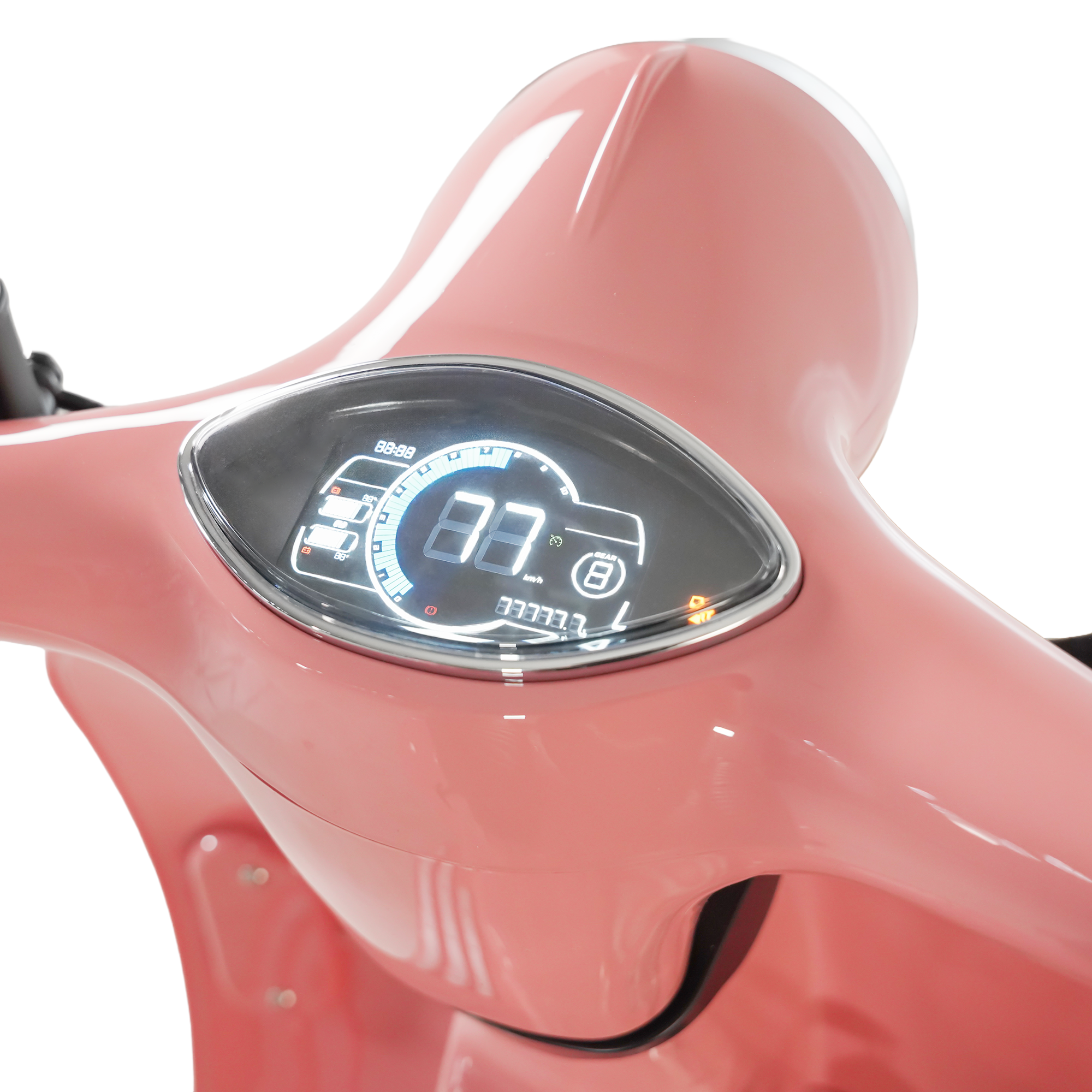 Nahaufnahme des Armaturenbretts eines rosa Rollers mit Digitalanzeige für Geschwindigkeit und Akku.