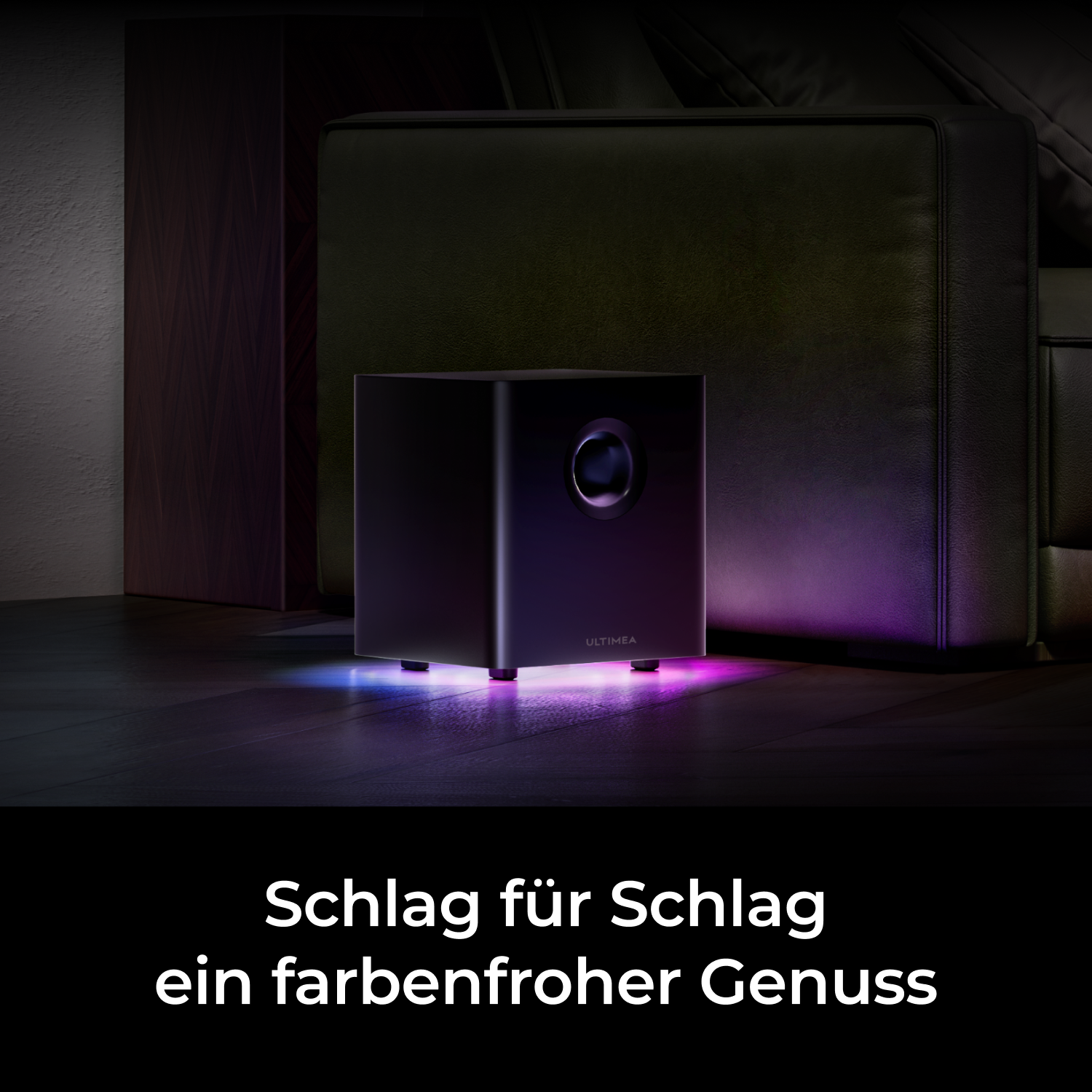 Ein schwarzer Subwoofer mit farbigen Lichtern an der Basis. Text unten: 'Schlag für Schlag'.