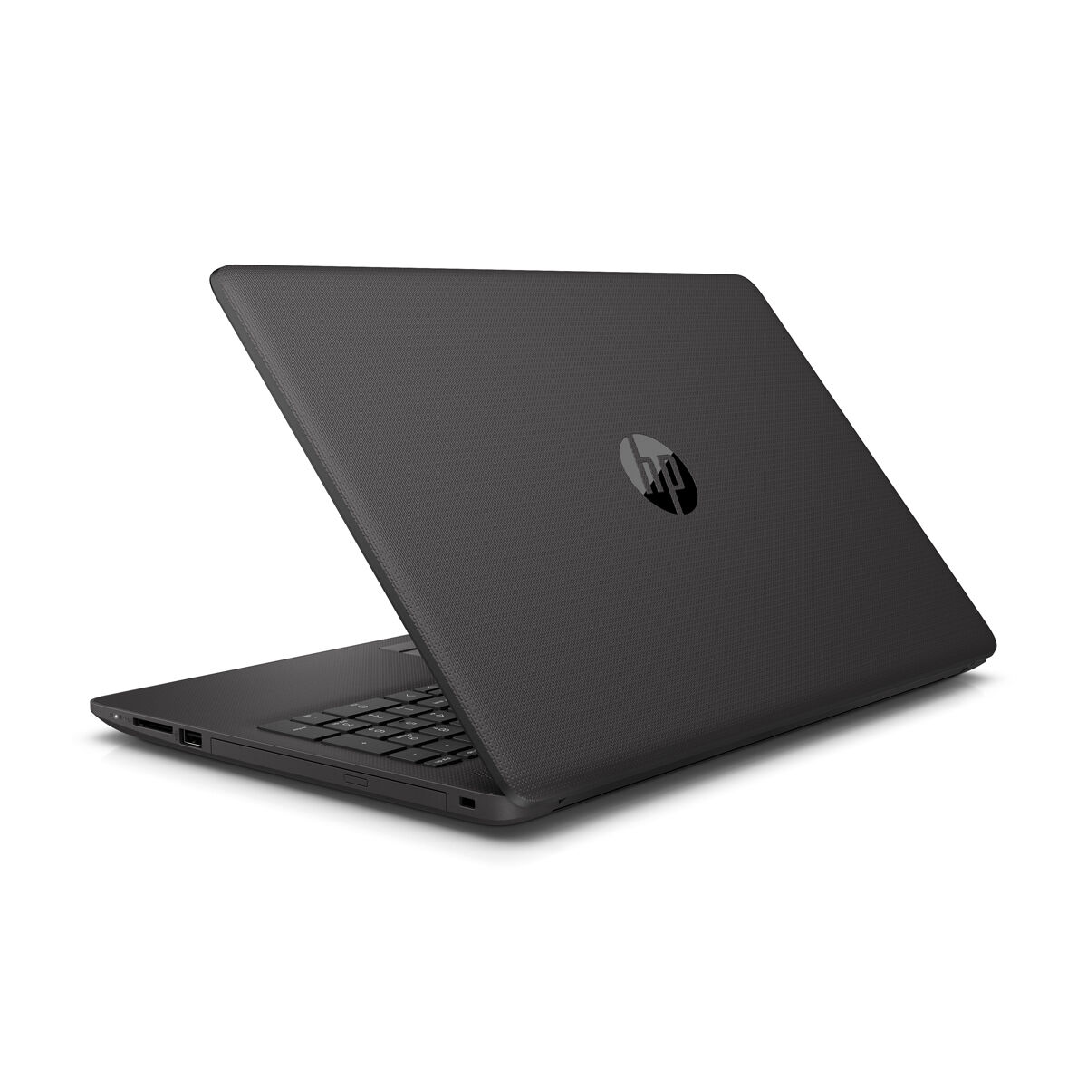 Ein schwarzer HP-Laptop wird in einem Winkel gezeigt, wobei der Deckel leicht geöffnet ist. Das HP-Logo ist sichtbar. Der Hintergrund ist weiß.