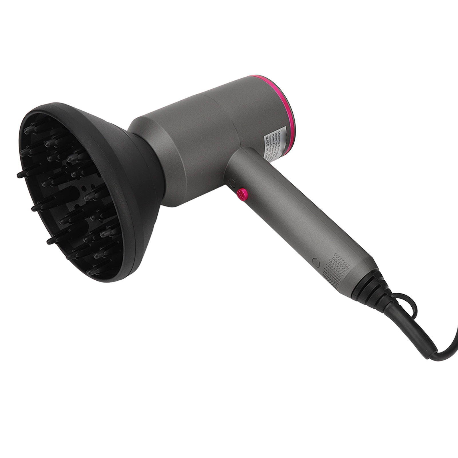 Grauer Haartrockner mit Diffusoraufsatz und pinkfarbener Taste. Schwarzes Kabel.