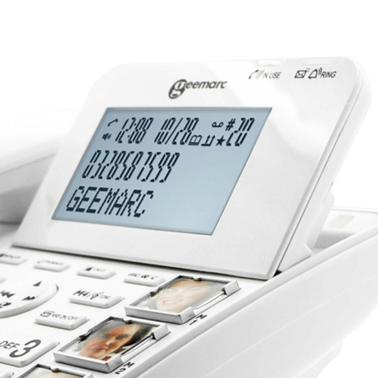 Telefono fisso bianco con schermo che mostra ora, data e numero di telefono.