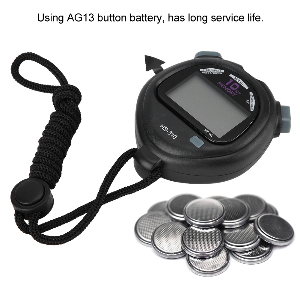 Eine schwarze Stoppuhr mit mehreren silbernen Batterien und einem schwarzen Kabel auf weißem Hintergrund.