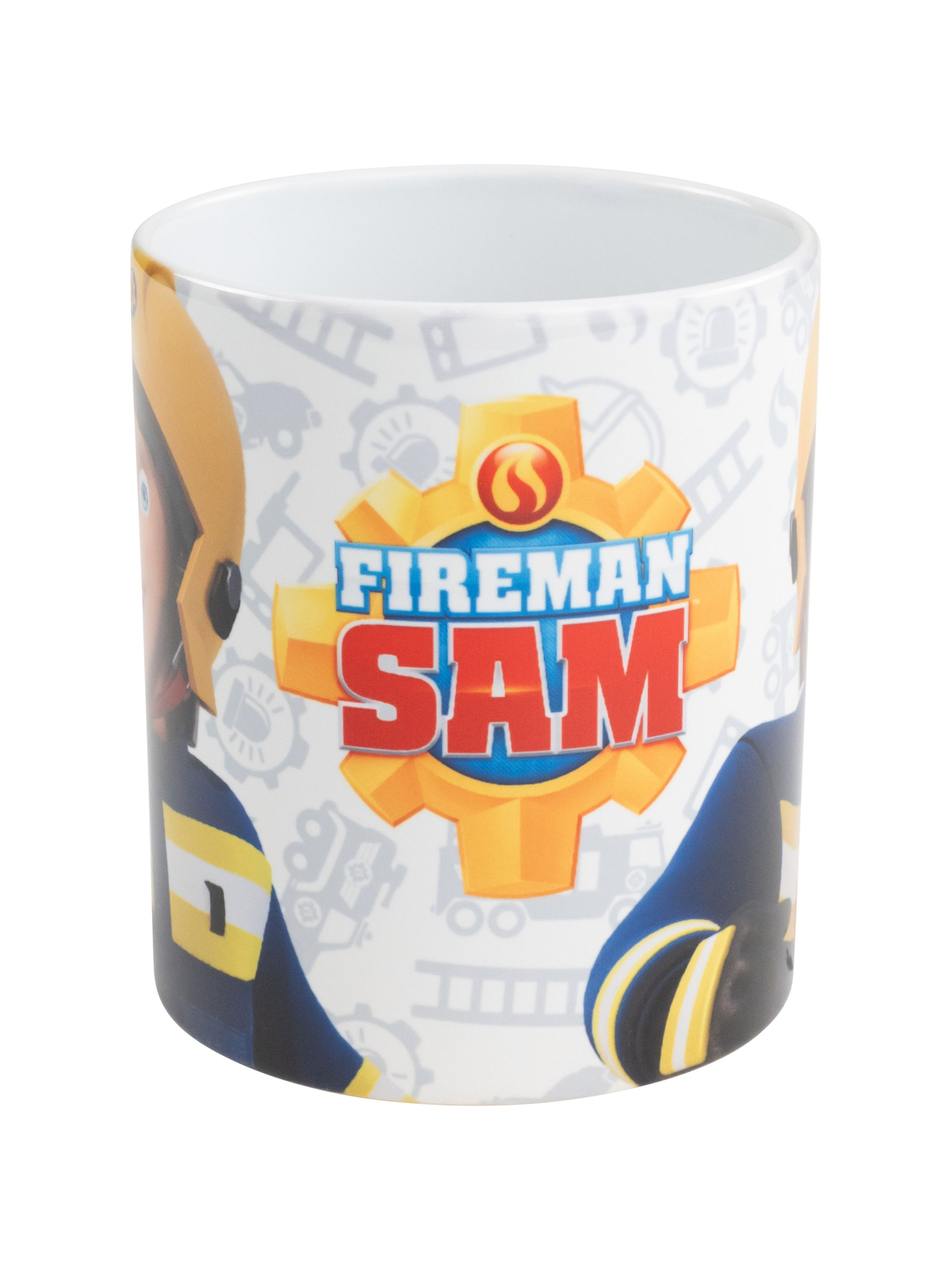 Eine weiße Tasse mit einem 'Feuerwehrmann Sam'-Design mit der Zeichentrickfigur und dem Logo.