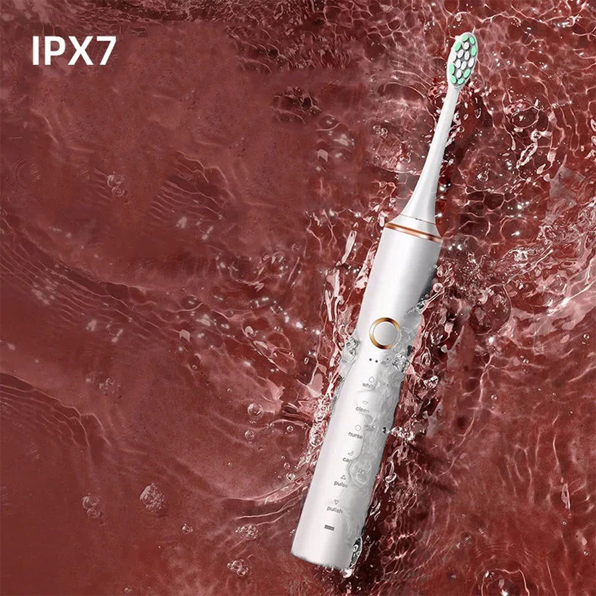 Weiße elektrische Zahnbürste unter Wasser, roter Hintergrund. Text: IPX7.