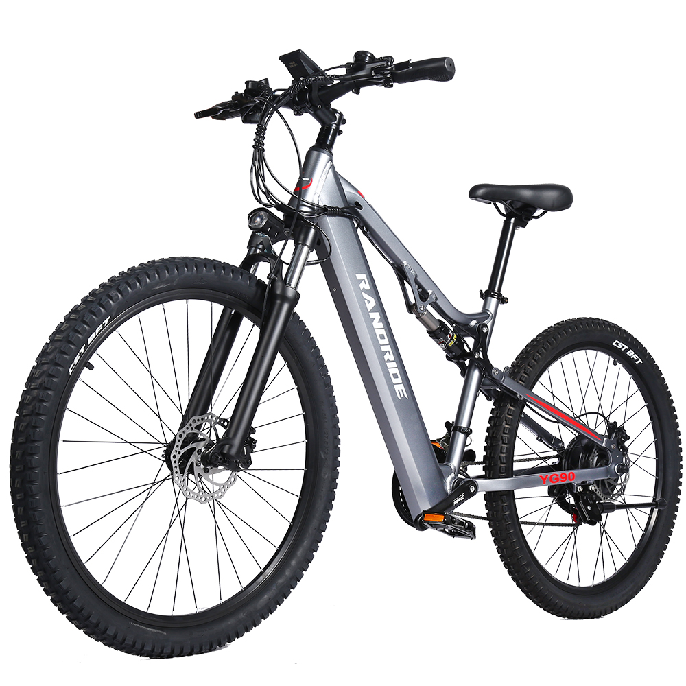 Graues elektrisches Mountainbike, schwarze Reifen, schwarzer Sattel. Weißer Hintergrund. Randride-Logo.