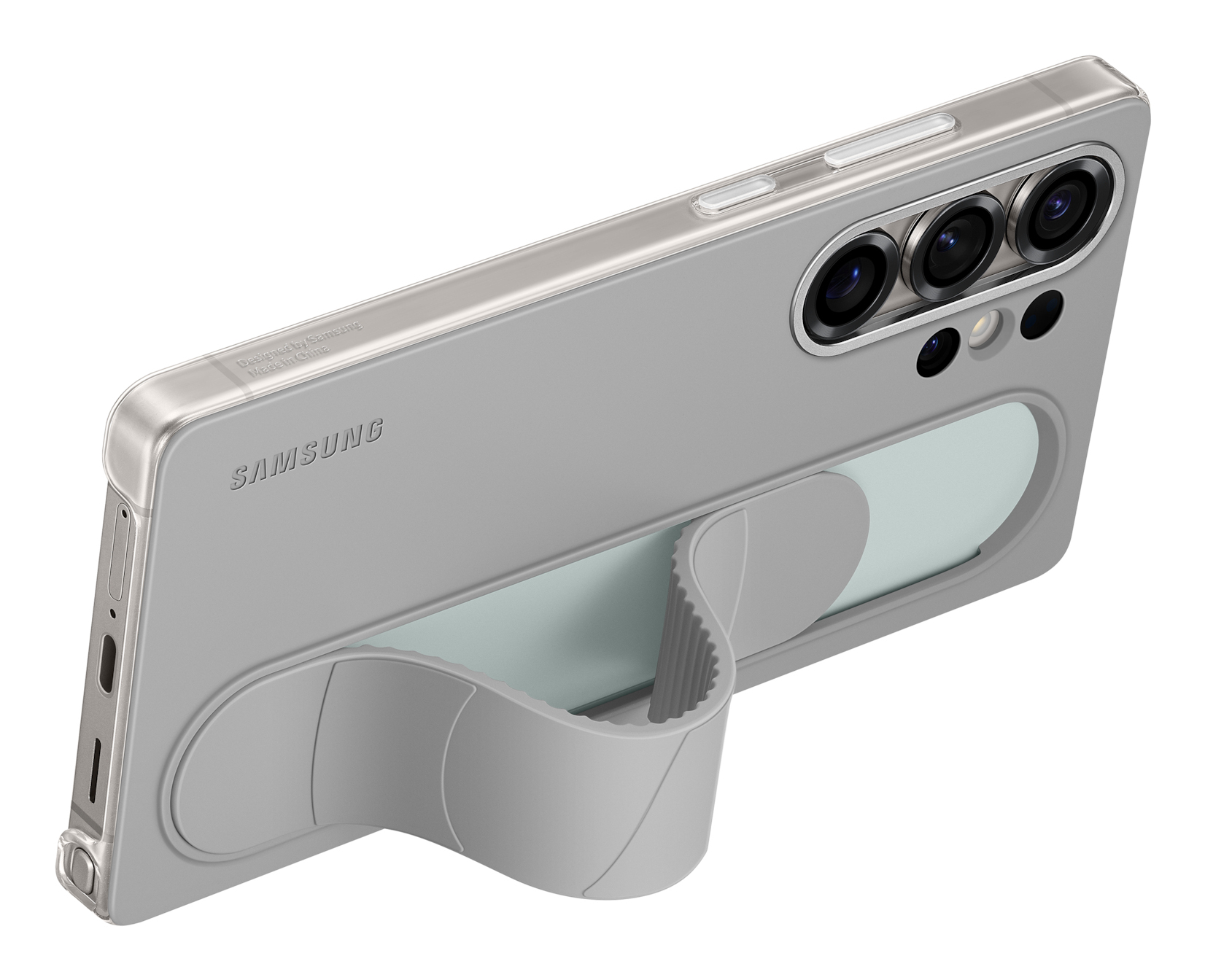 Coque de téléphone grise avec support. Logo Samsung. Triple caméra. Fond gris clair.
