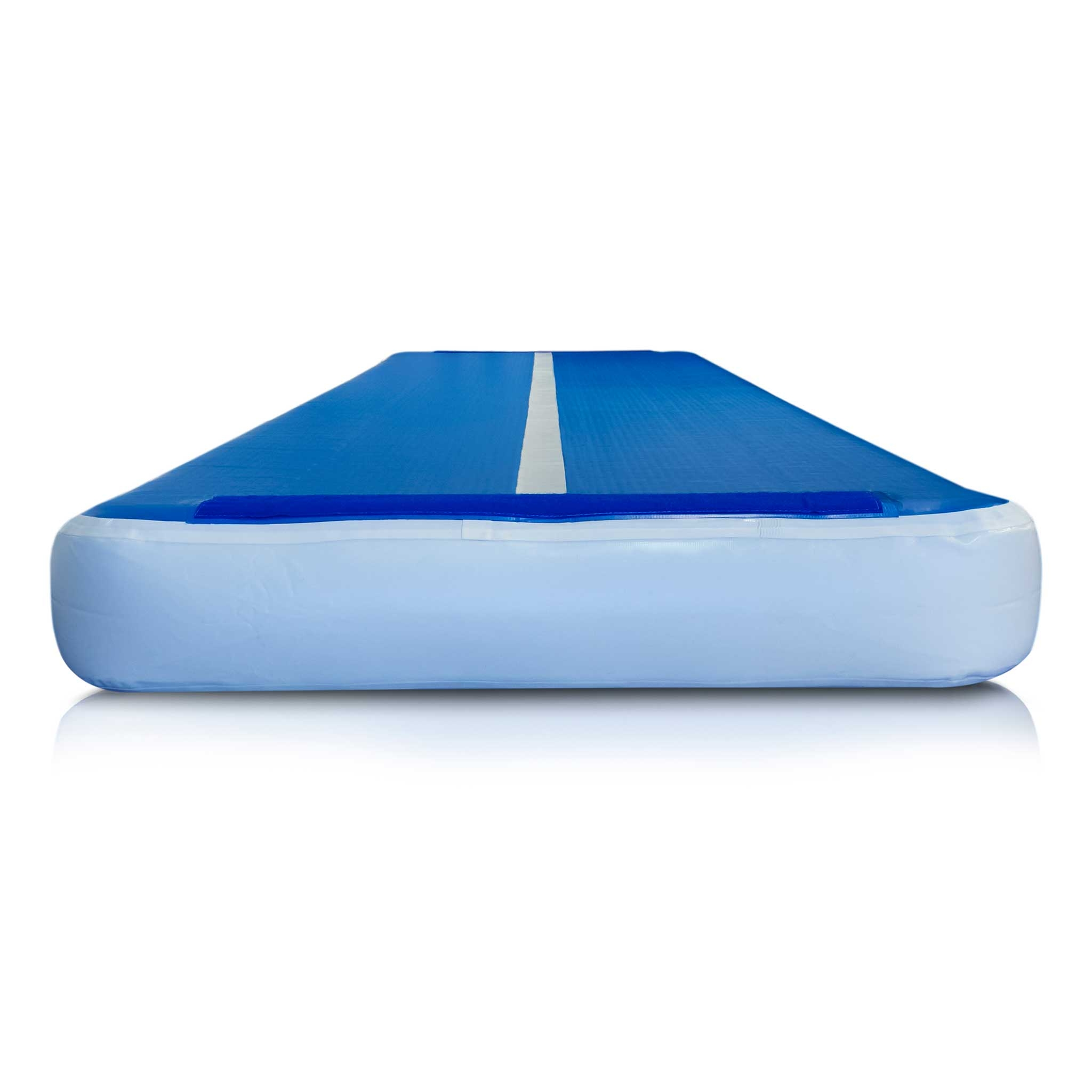 Niebiesko-biała prostokątna mata do toru powietrznego. Biała linia pośrodku. Jasnoniebieskie boki.