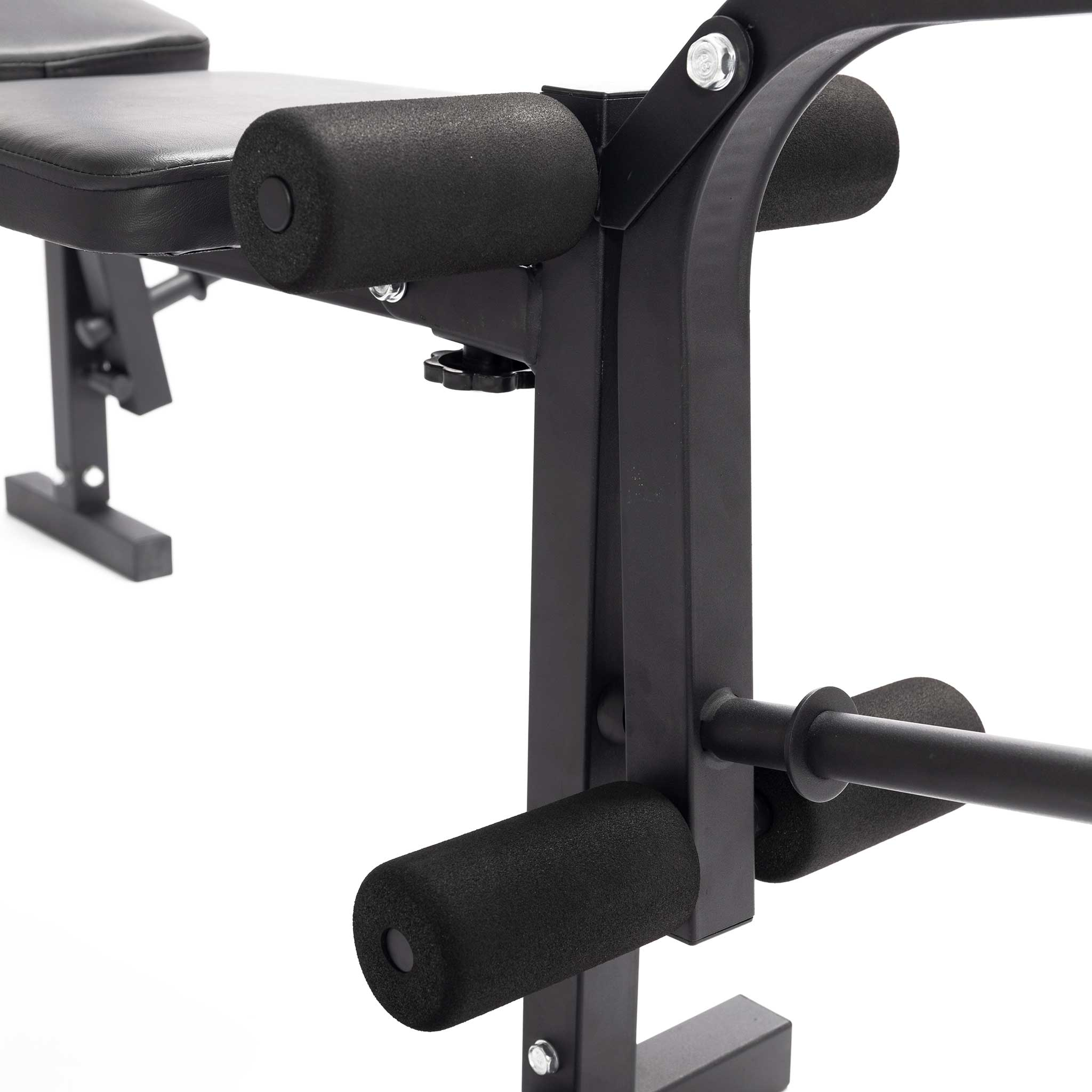 Czarna i szara rama ławki do ćwiczeń z wałkami piankowymi i podparciem nóg.