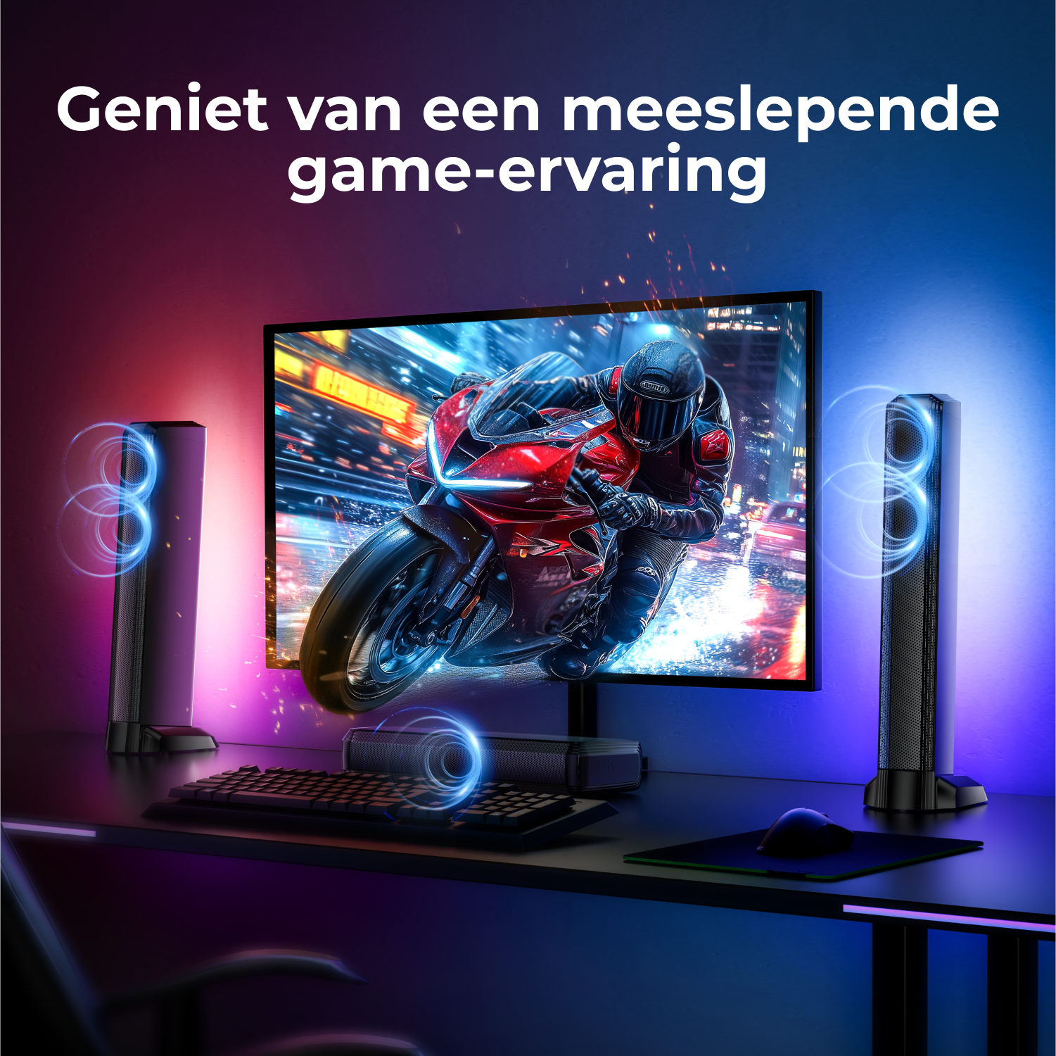 Configuration de jeu avec moniteur montrant une moto. Haut-parleurs, clavier.