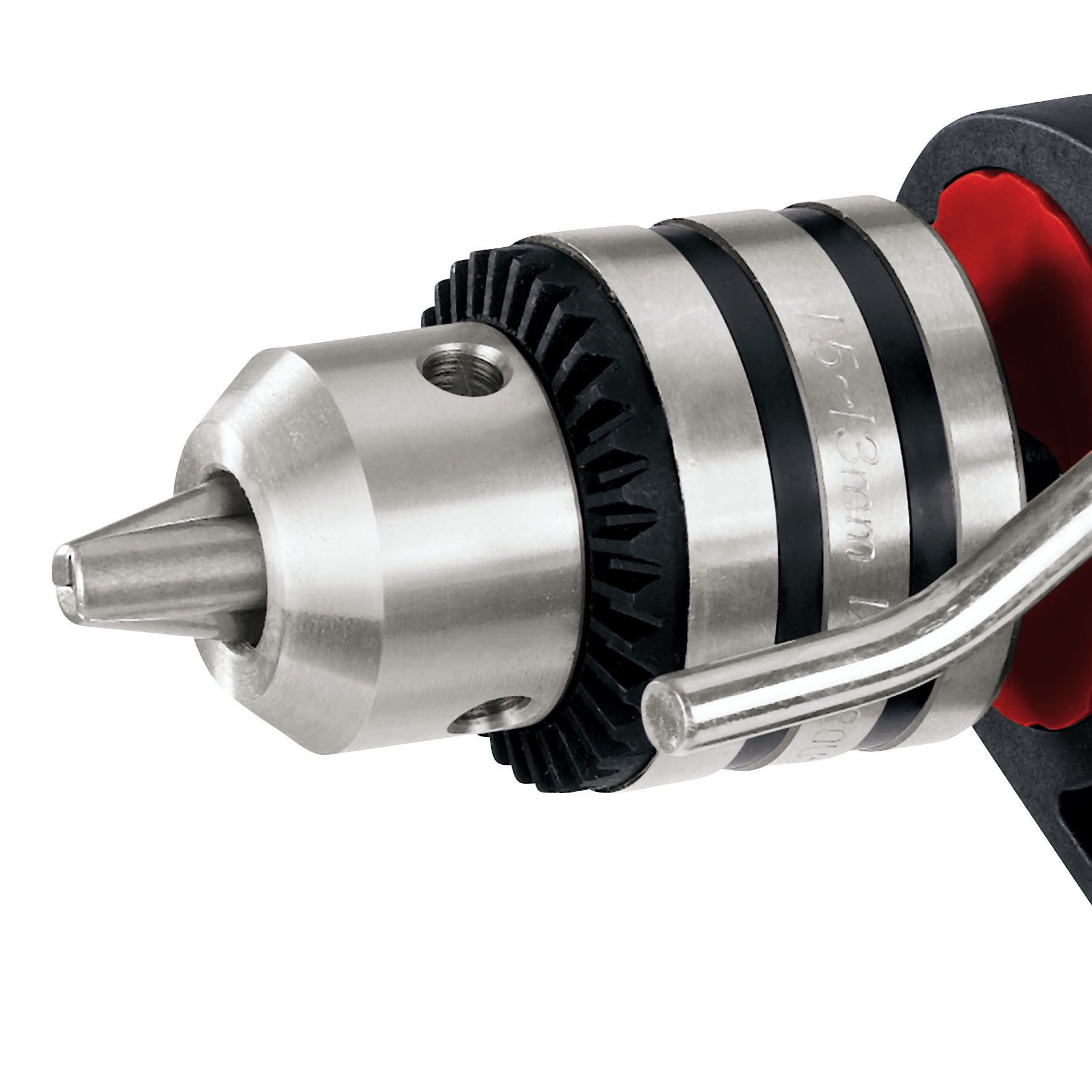 Zbliżenie wiertła i uchwytu. Wiertło jest srebrne i czarne.