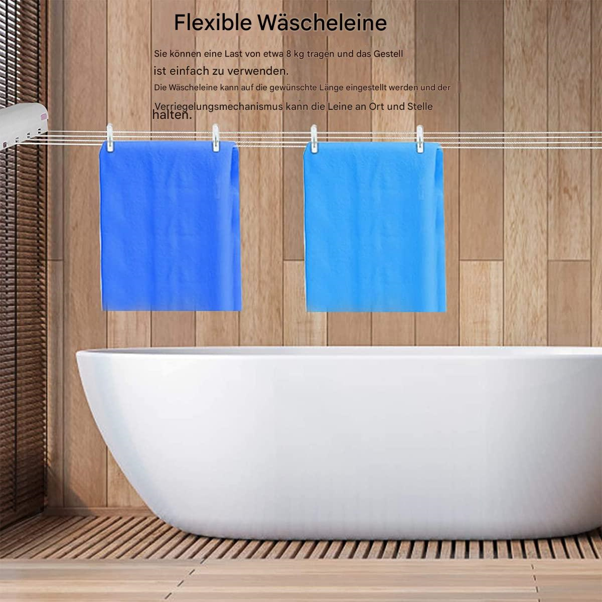 Zwei blaue Handtücher hängen an einer Wäscheleine über einer weißen Badewanne im Badezimmer.