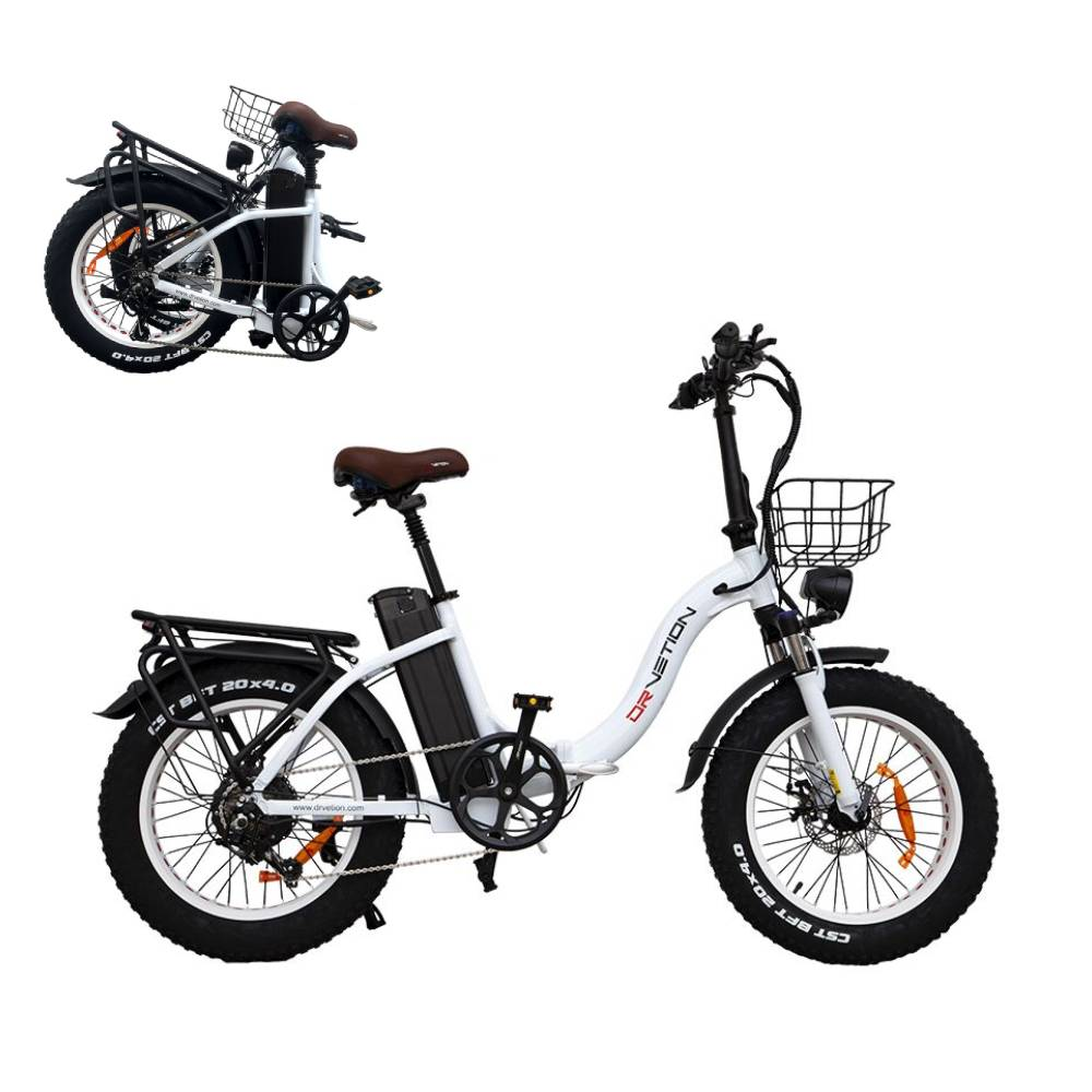 Due bici elettriche bianche su sfondo bianco, una piegata.