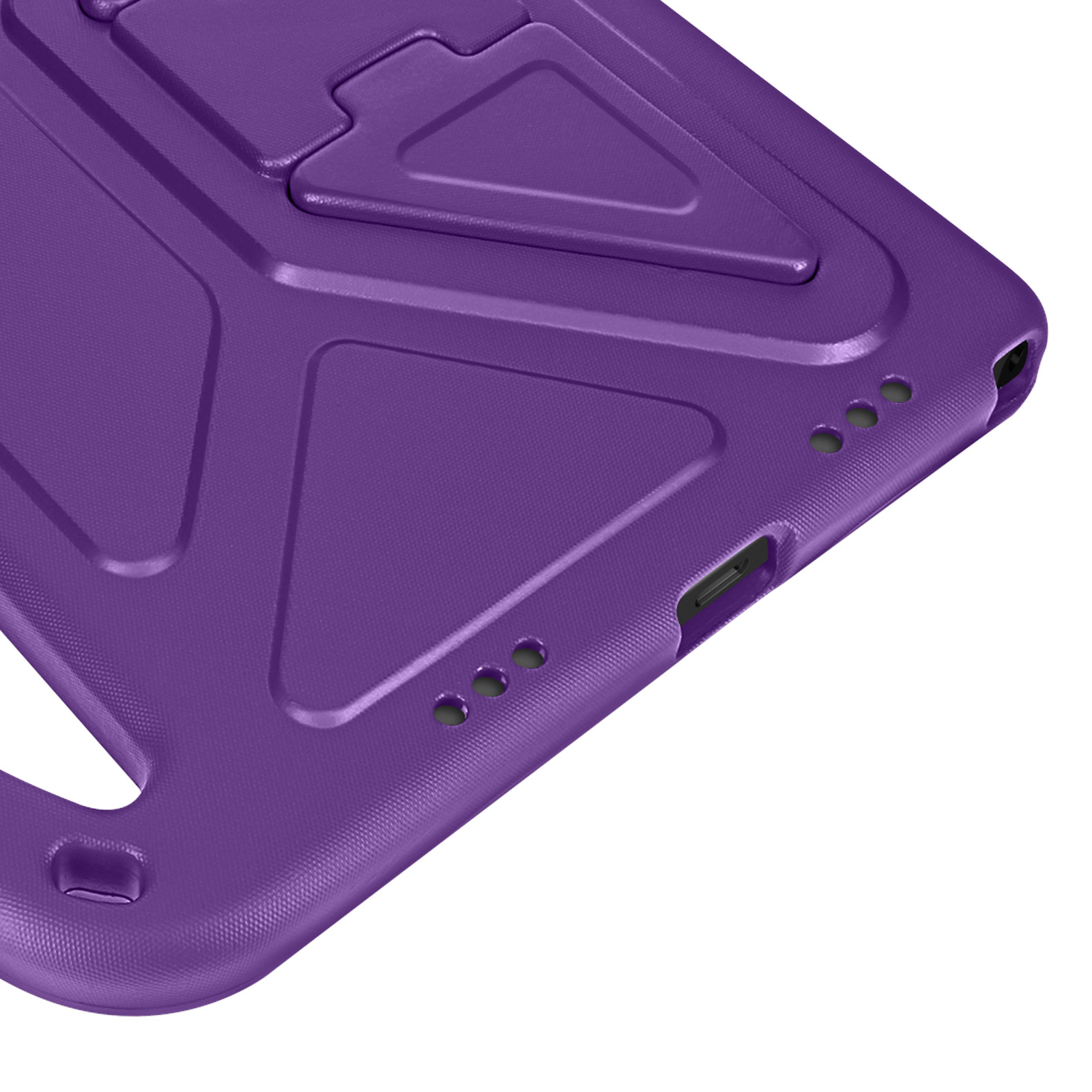 Ecke einer lila Tablet-Hülle mit Ständer. Die Hülle hat Löcher für Anschlüsse und eine strukturierte Oberfläche.