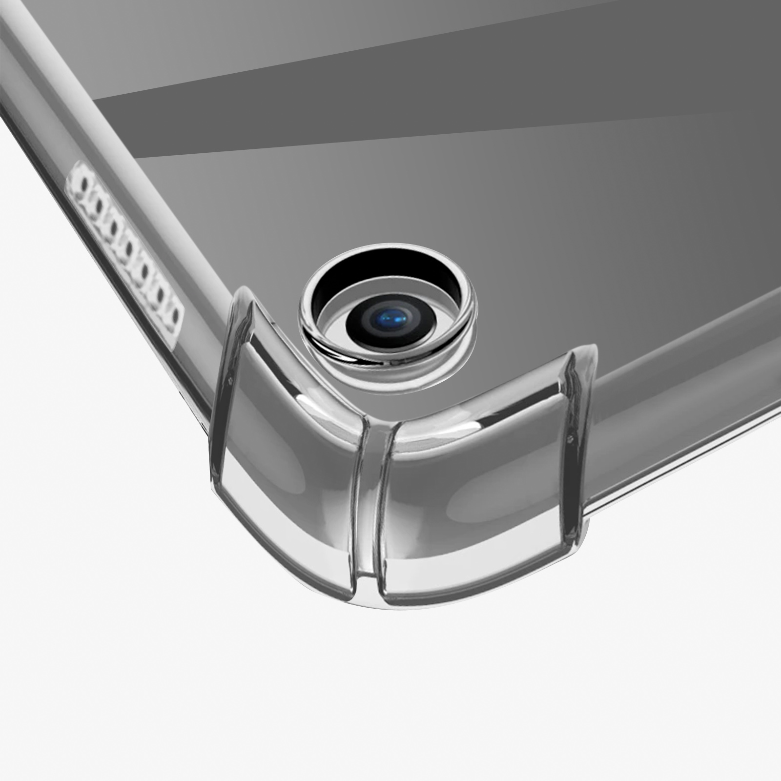 Detail der Ecke einer transparenten Tablet-Hülle. Weißer Hintergrund.