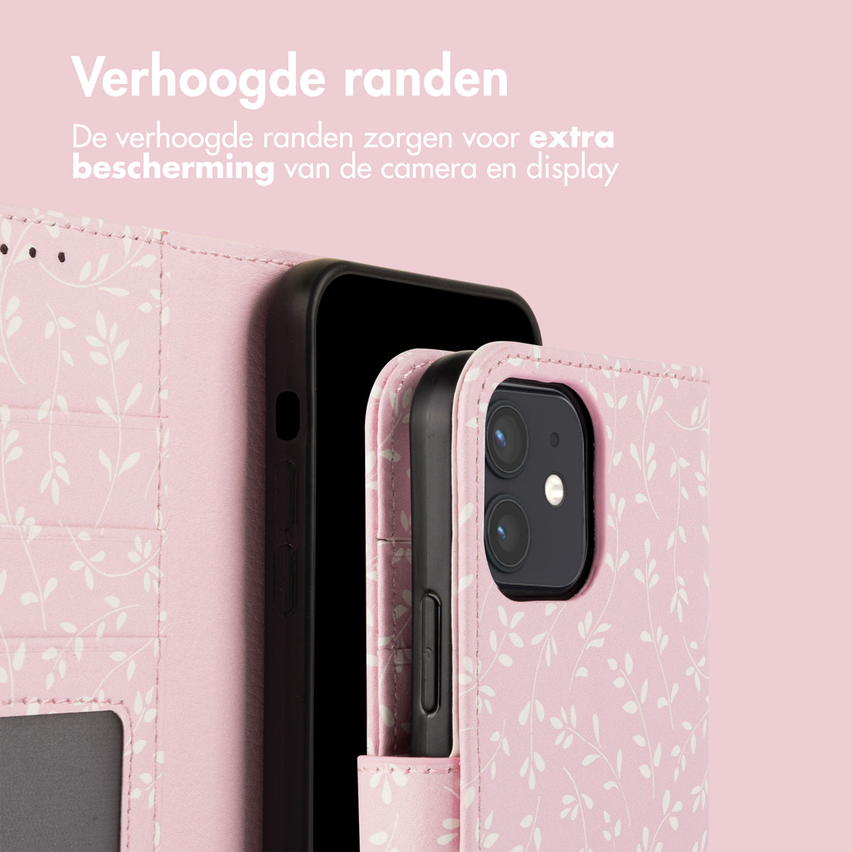 Roze telefoonhoesje met wit bloemenpatroon. Telefoon in de hoes. Tekst: Verhoogde randen.