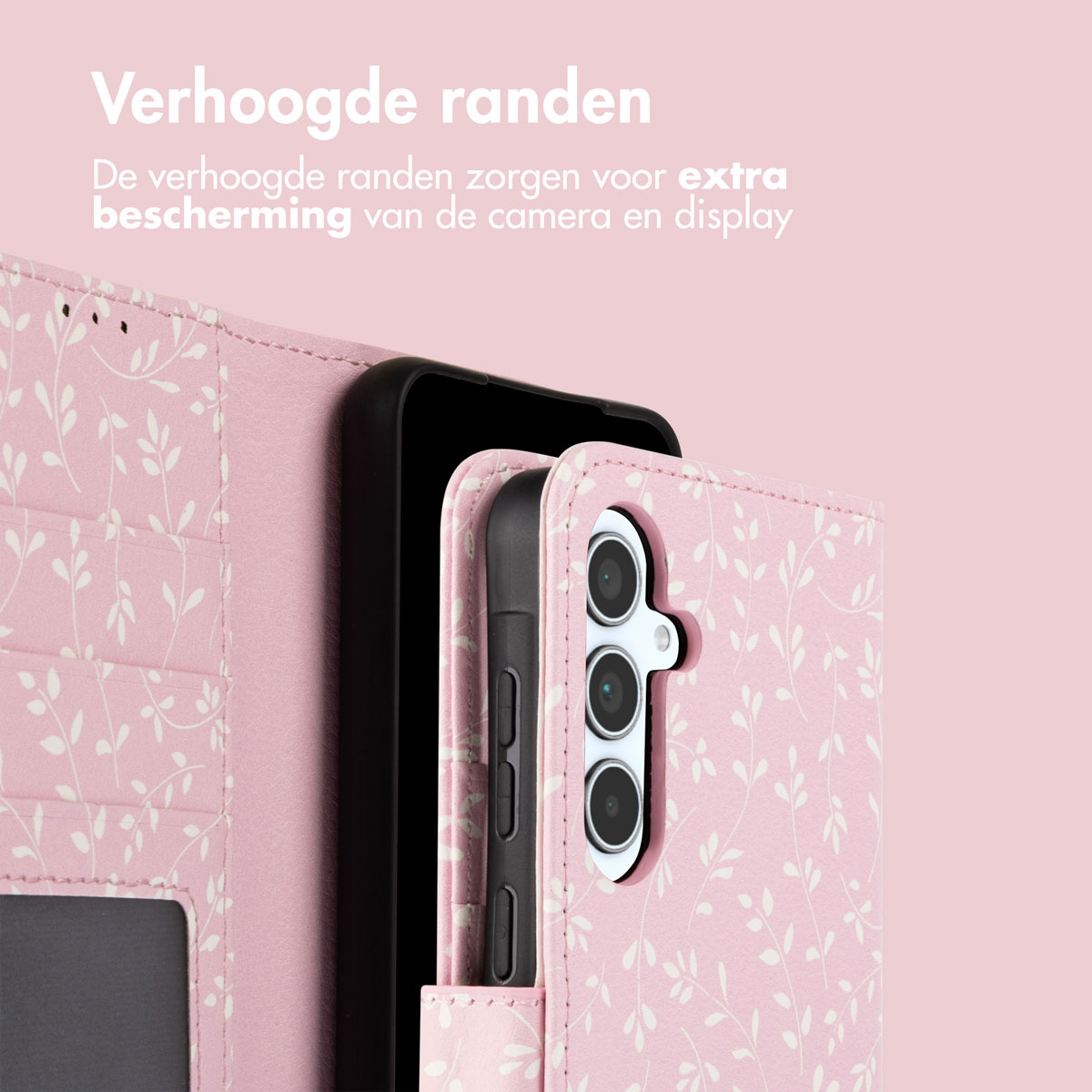 Roze telefoonhoesje met wit bloemmotief. Telefoon binnenin. Tekst: Verhoogde randen voor extra camera- en displaybescherming.