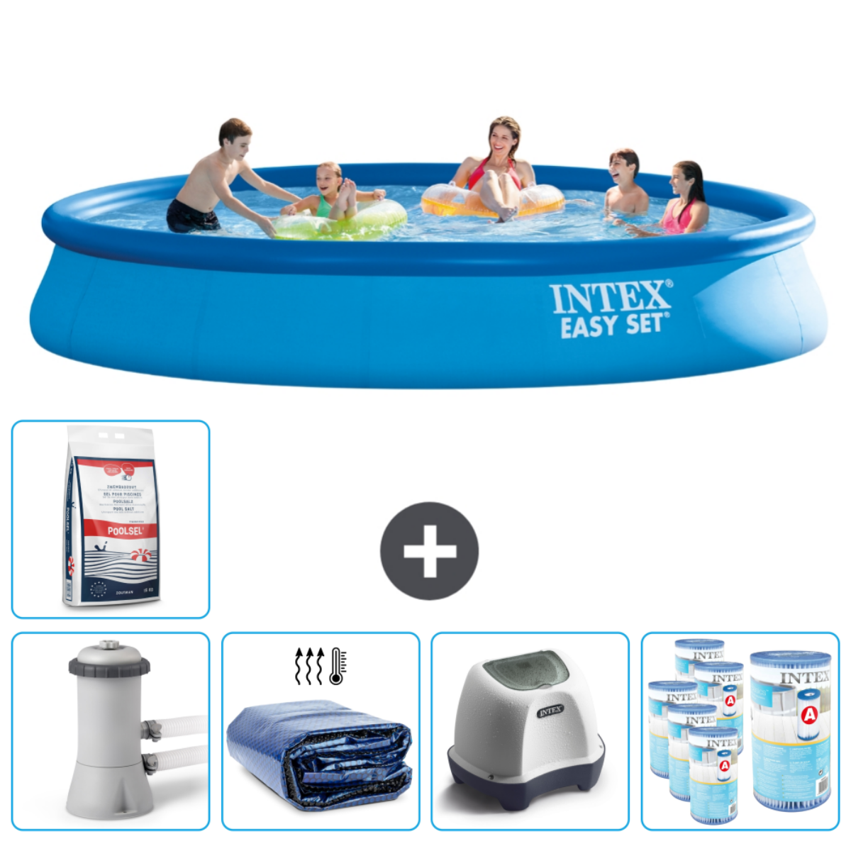 Personnes dans une piscine bleue avec des accessoires comme une bâche, une pompe et des produits chimiques.