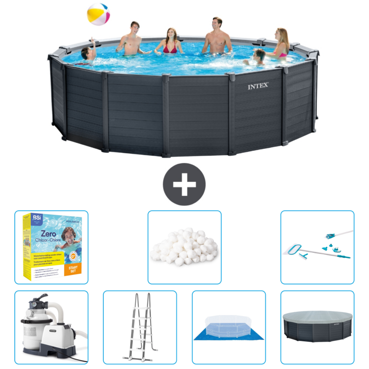 Des gens jouent dans une piscine. Piscine avec revêtement gris foncé et accessoires comme filtre et échelle.