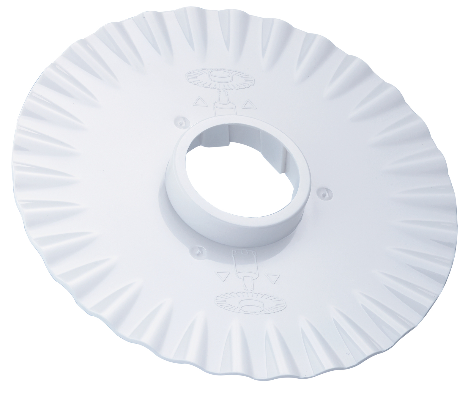 Parte di plastica bianca e arricciata di un elettrodomestico da cucina con un foro centrale.