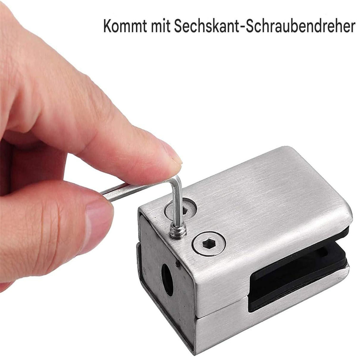 Hand benutzt einen Inbusschlüssel, um eine Schraube an einer silbernen Halterung festzuziehen.