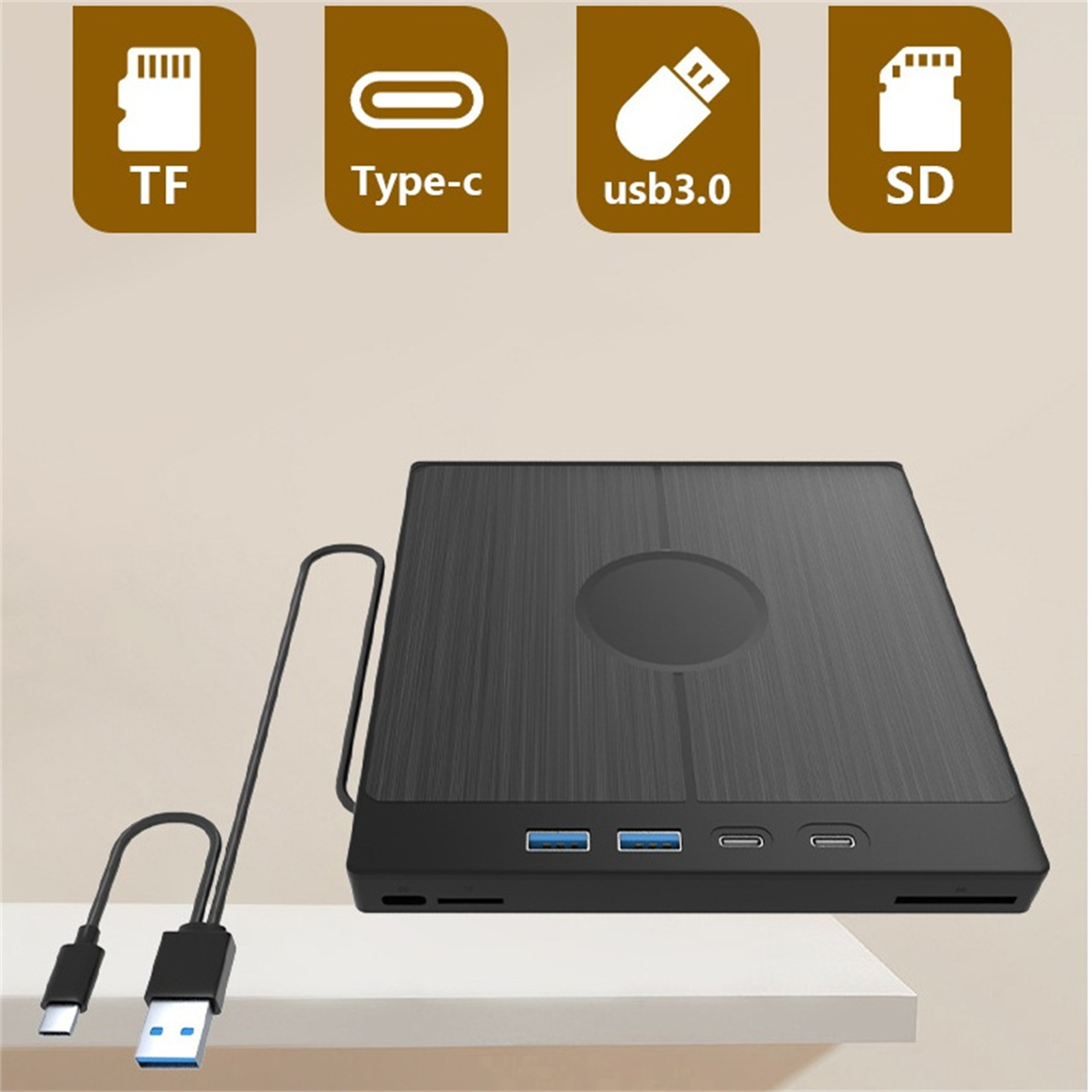 Ein schwarzes optisches Laufwerk mit USB-Anschlüssen, SD- und TF-Kartensteckplätzen und einem USB-C-Anschluss.