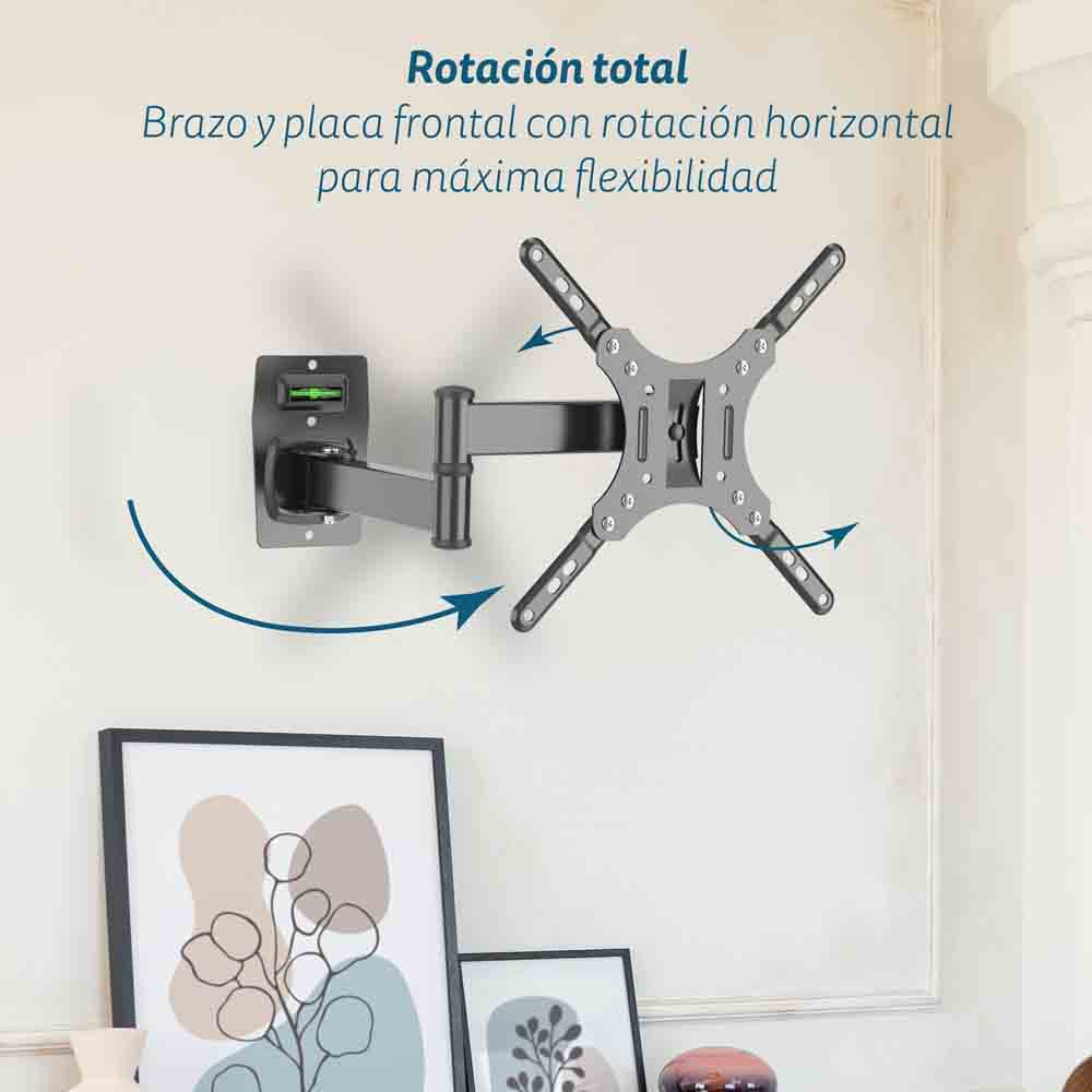 Soporte de pared para TV con rotación horizontal en una pared clara.