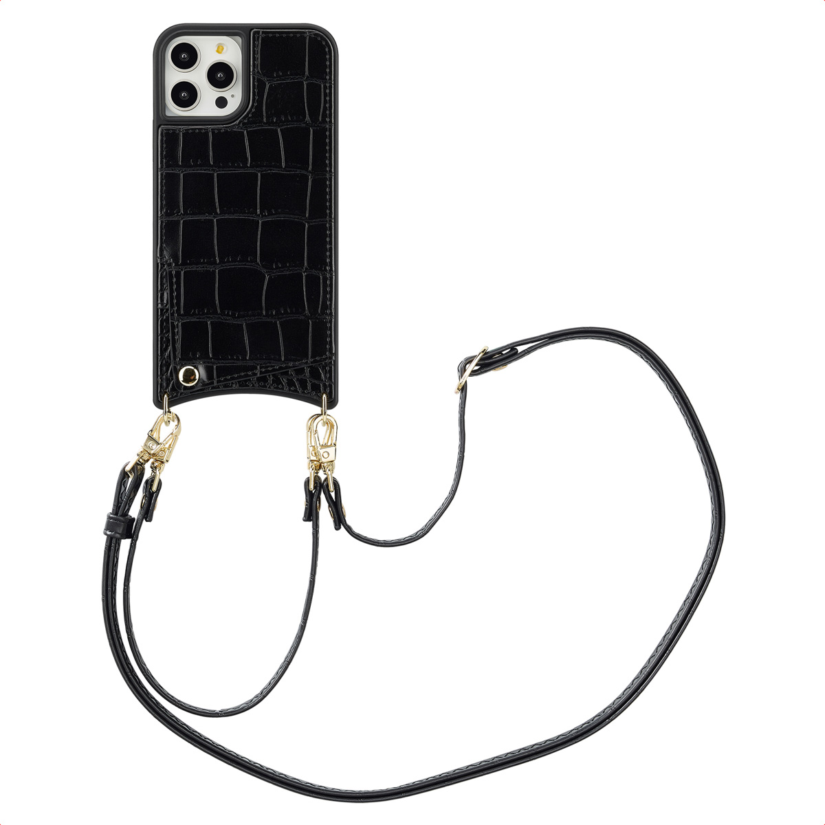 Zwarte telefoonhoes met riem. De hoes heeft een krokodillenpatroon. Gouden sluitingen houden de zwarte riem vast.