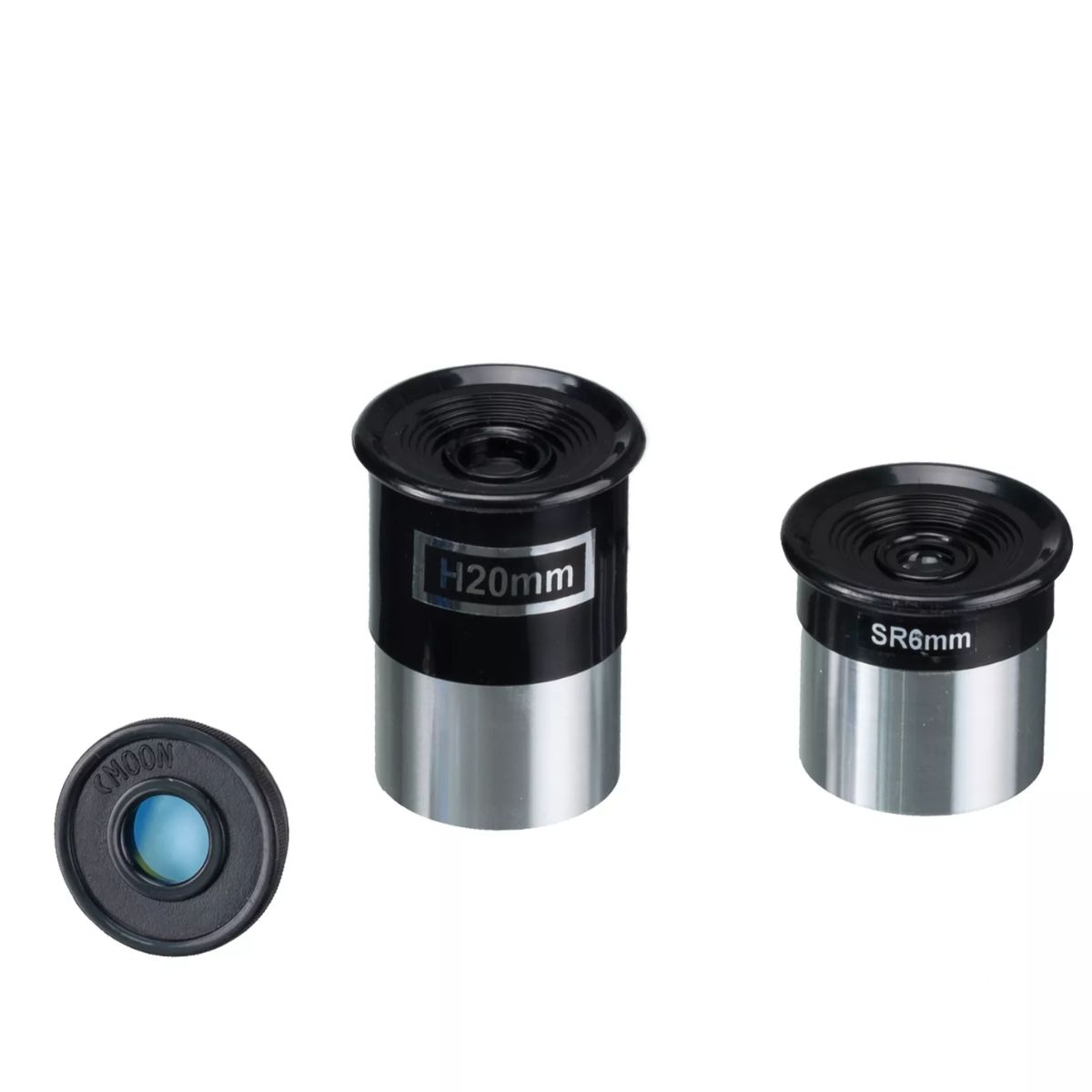 Tres oculares de telescopio negros, dos con bases plateadas, uno desmontado.
