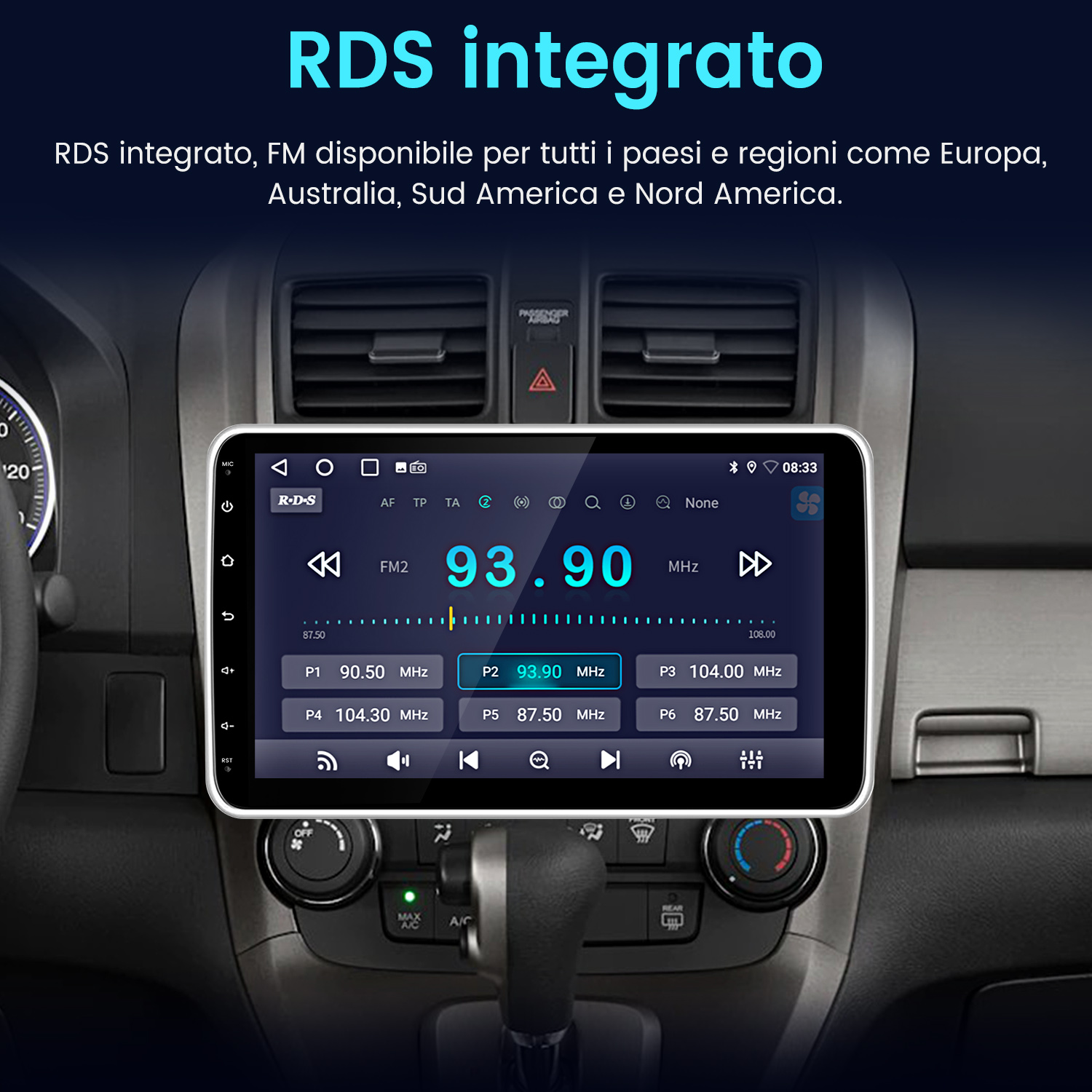 Schermo del sistema multimediale dell'auto con informazioni e controlli della radio.