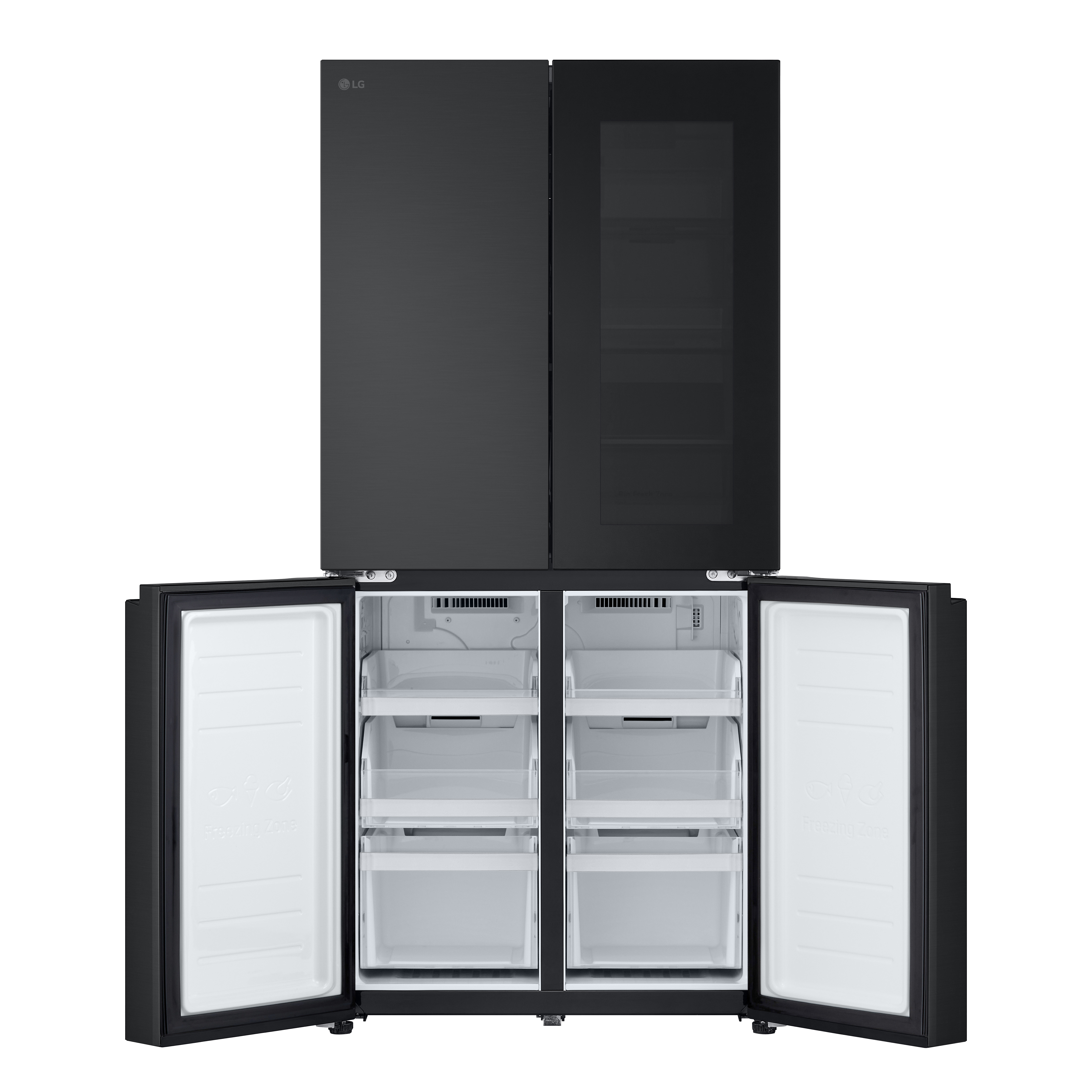 Schwarzer LG-Kühlschrank mit geöffneten Türen, Regalen und Innenraum.