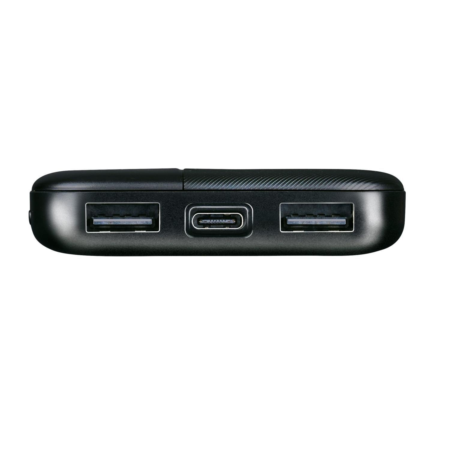 Batterie externe noire avec deux ports USB et un port USB-C, vue de dessus.