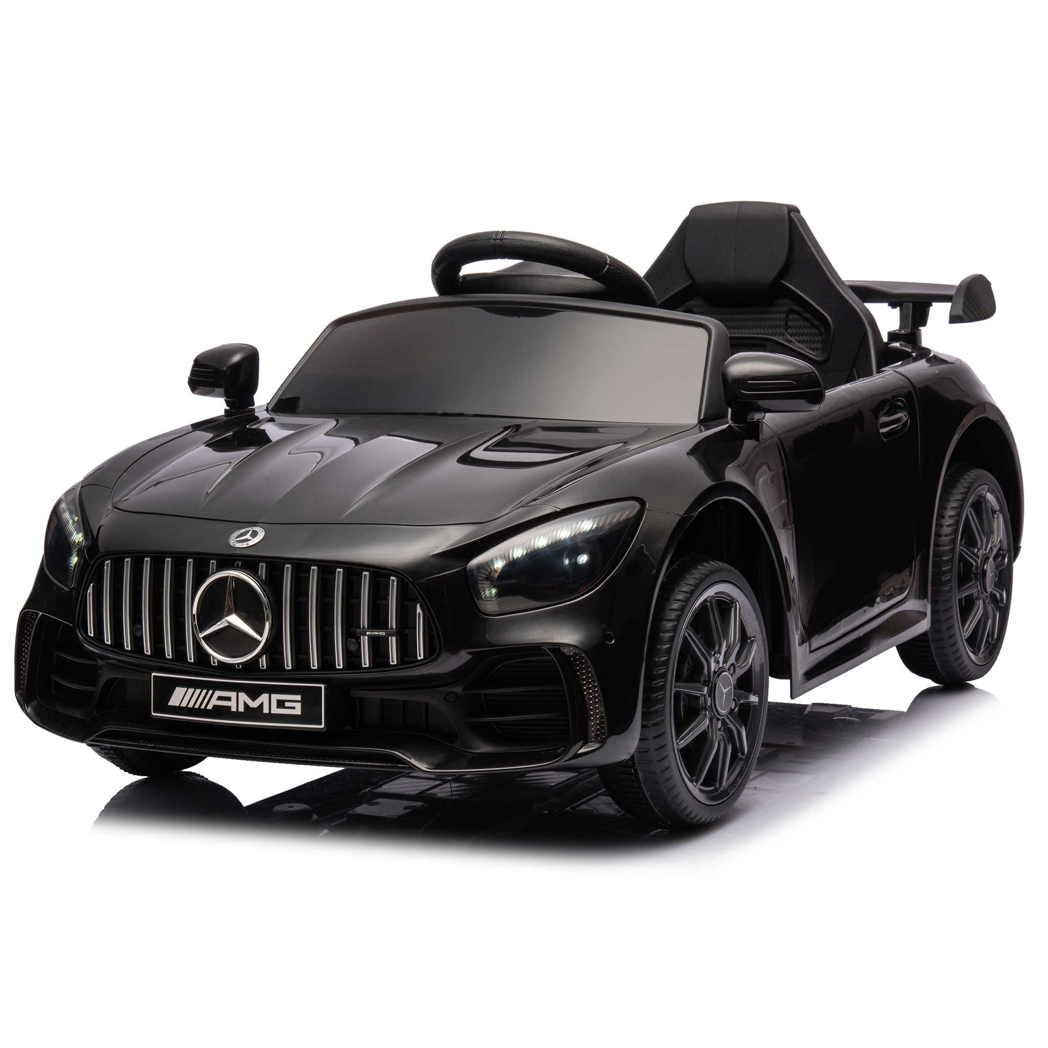 Schwarzes Spielzeugauto mit AMG-Logo. Es hat ein elegantes Design mit schwarzen Rädern und getönten Scheiben.