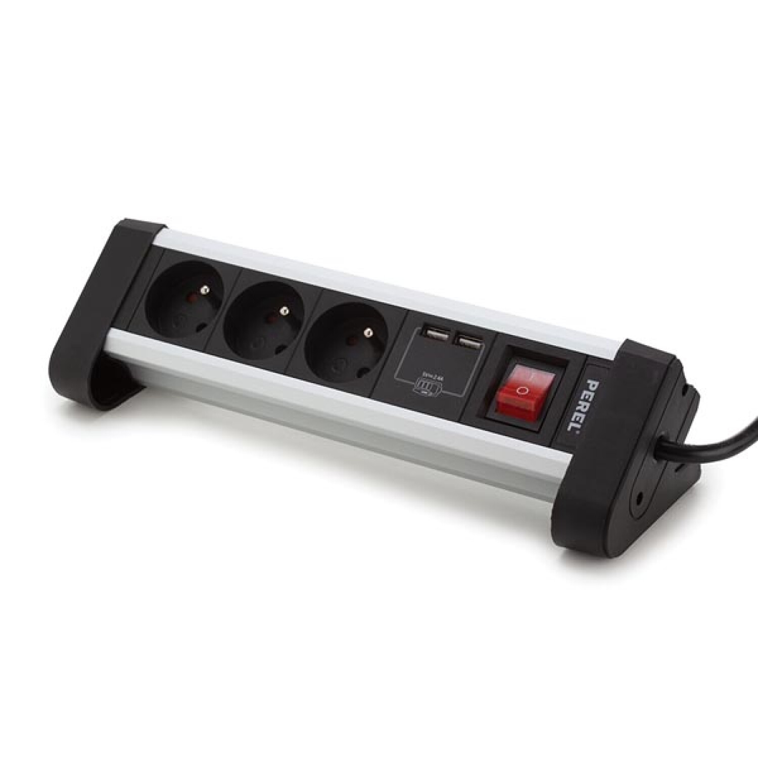 Silber-schwarze Steckdosenleiste mit drei Steckdosen, zwei USB-Anschlüssen und einem roten Netzschalter.