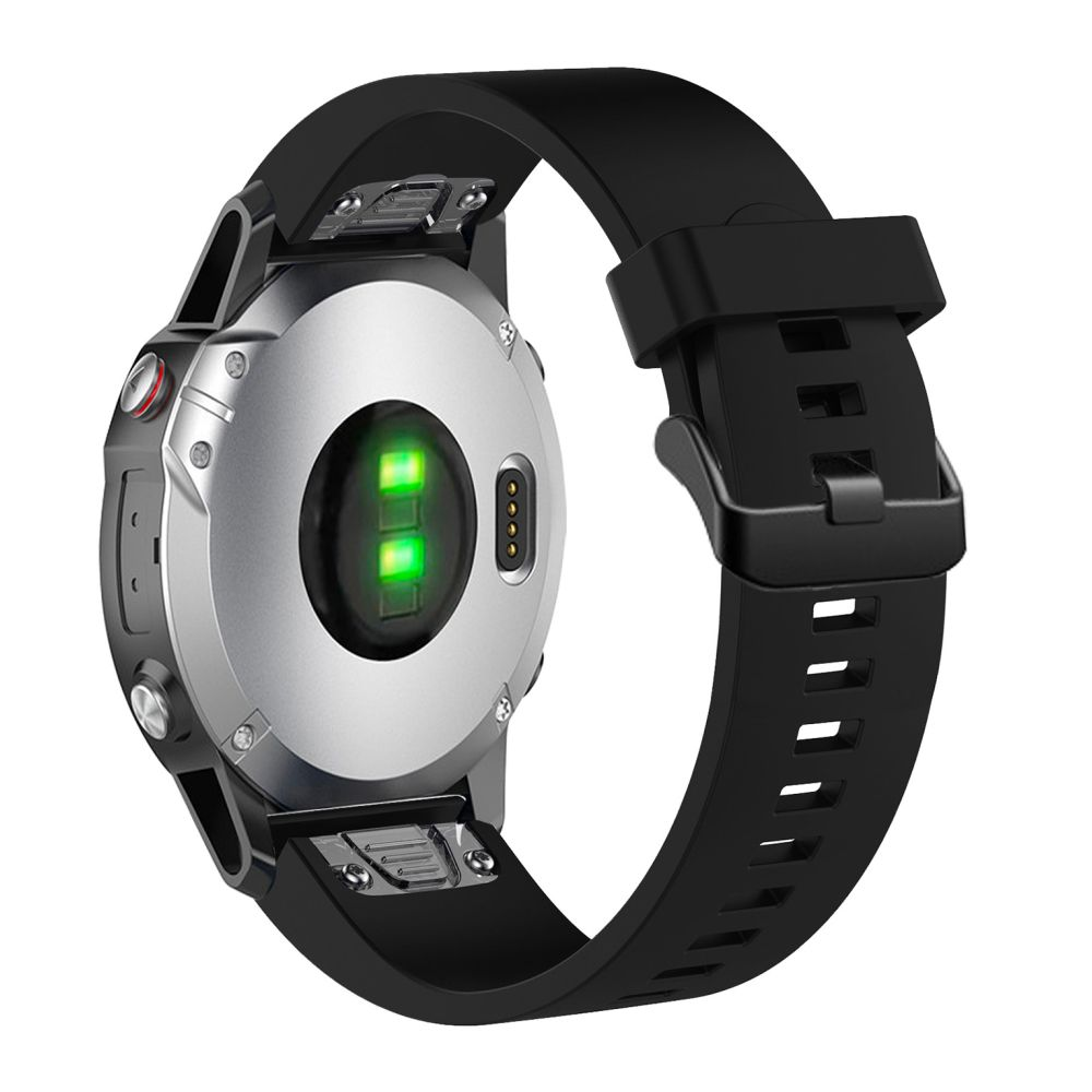 Eine schwarze Smartwatch mit schwarzem Armband, die Rückseite mit einem Herzfrequenzsensor zeigt.