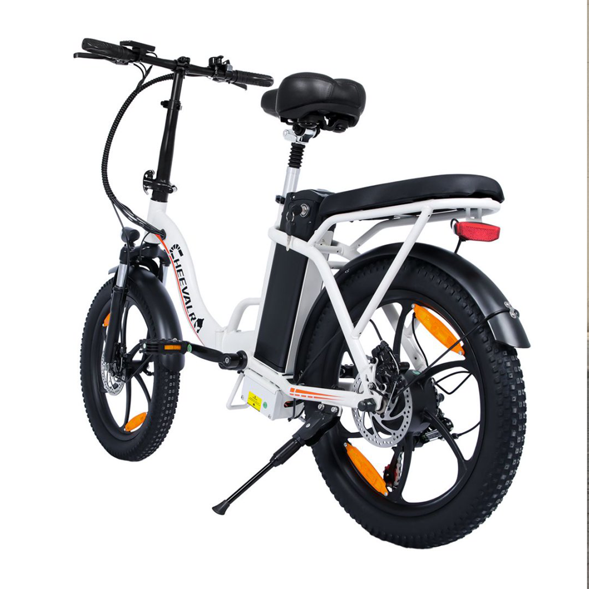 Biały rower elektryczny z tyłu, z czarnymi oponami i siedzeniem.