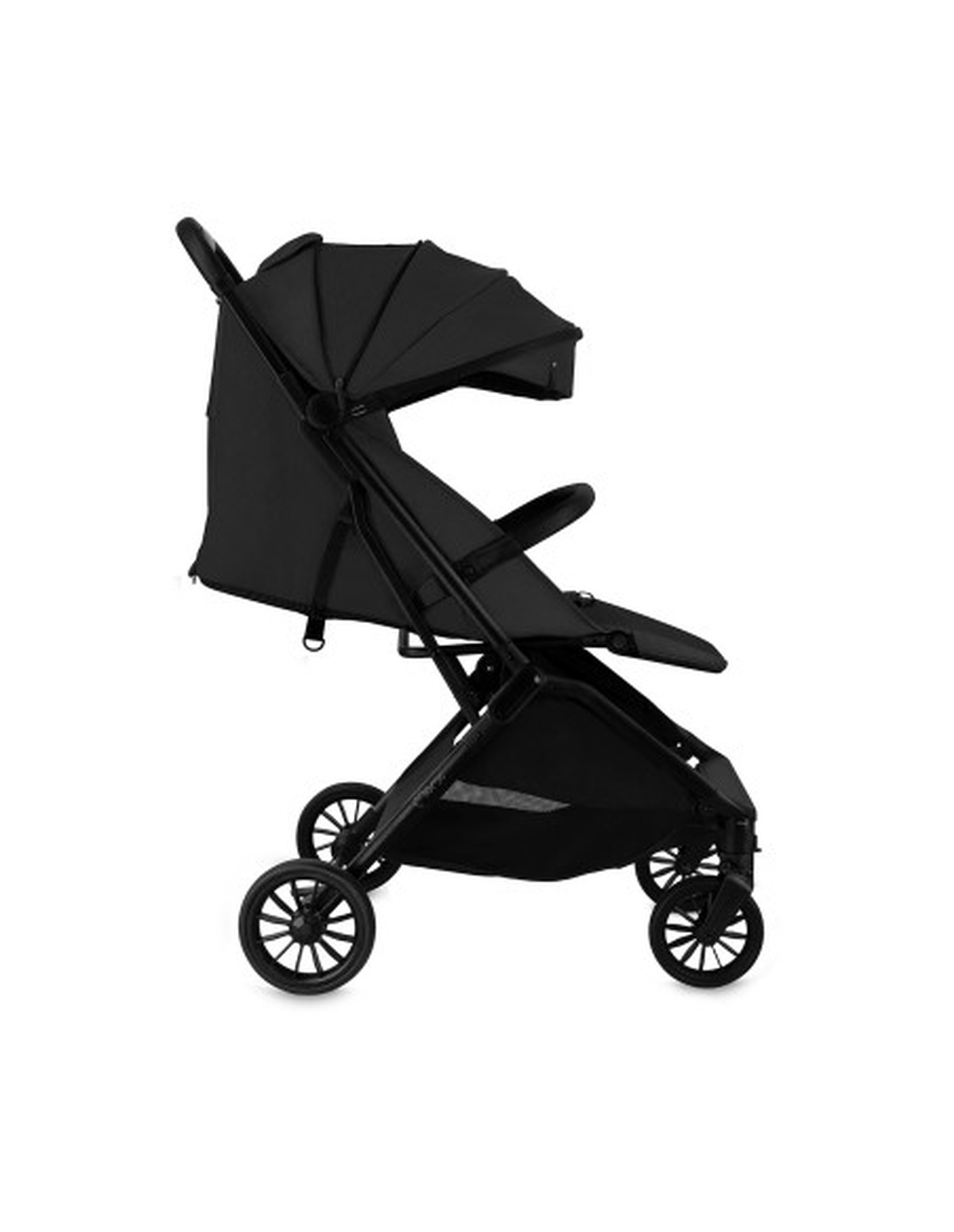 Schwarzer Kinderwagen mit Verdeck, Seitenansicht.