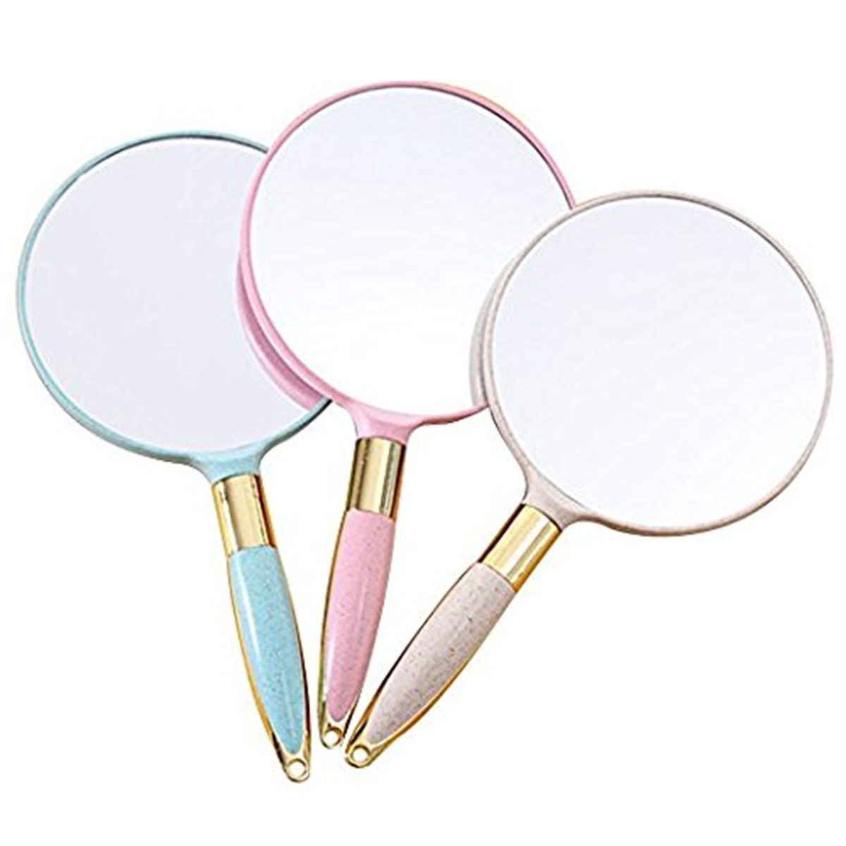 Drei Handspiegel in verschiedenen Farben: blau, rosa und beige. Alle haben einen silbernen Spiegel und einen goldenen Griff.