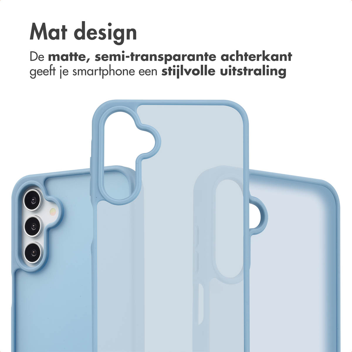 Drie telefoonhoesjes. De voorste hoes is lichtblauw en transparant. De achterste hoesjes zijn lichtblauw.