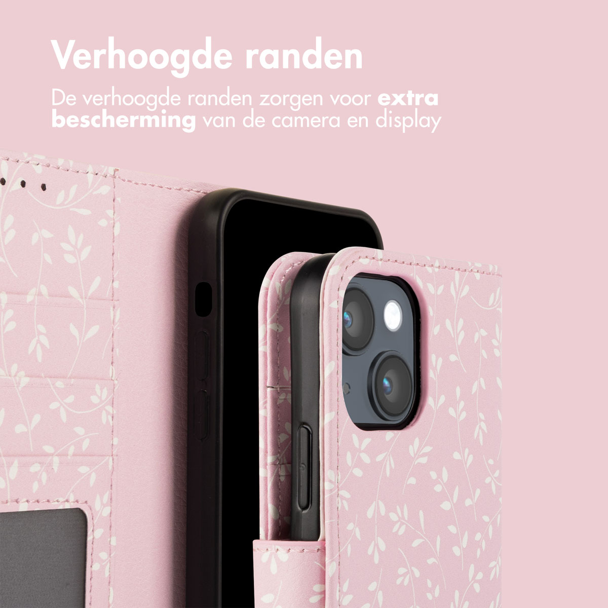 Roze telefoonhoesje met een telefoon. De hoes heeft een bloemenpatroon en opstaande randen.