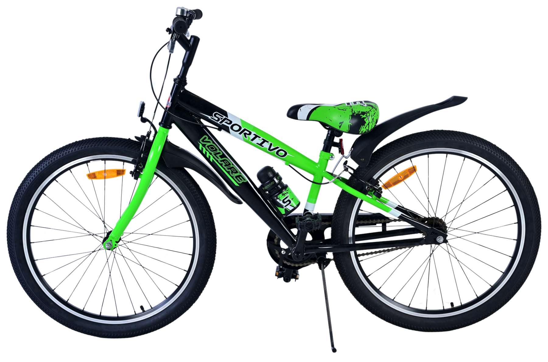 Ein sportliches grünes und schwarzes Fahrrad. Es hat einen grünen Sitz, Räder und Akzente. Es ist auf weißem Hintergrund.