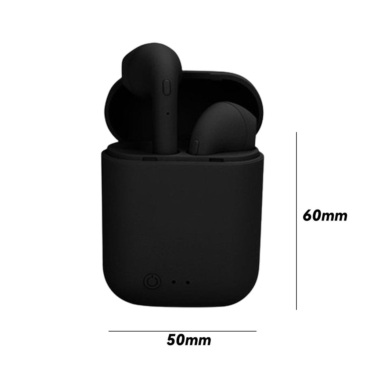 Schwarze kabellose Ohrhörer im Ladecase. Abmessungen: 50mm x 60mm. Weißer Hintergrund.