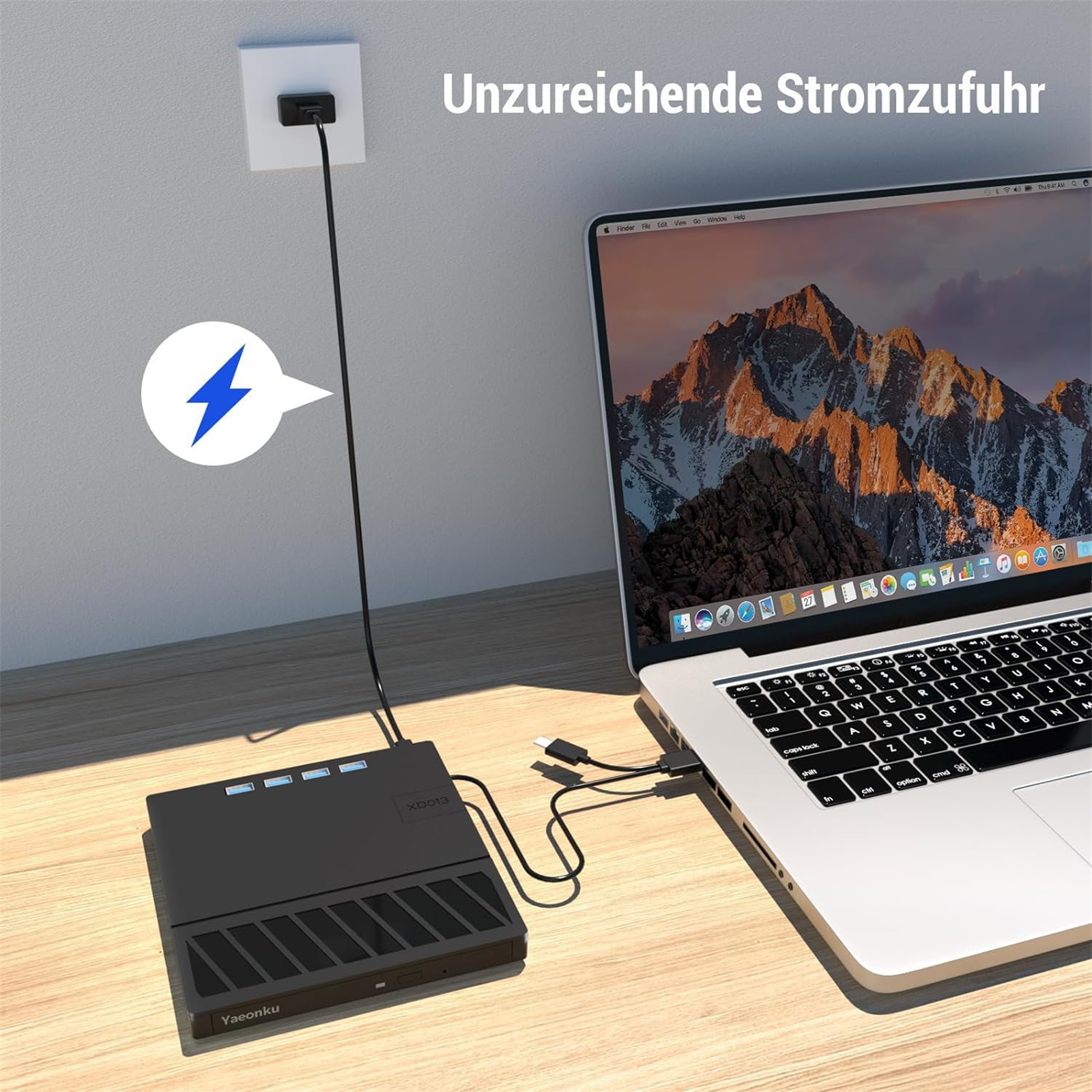 Ein Laptop, der mit einem schwarzen Multiport-Adapter verbunden ist, mit einem Blitzsymbol, das auf Stromprobleme hindeutet.